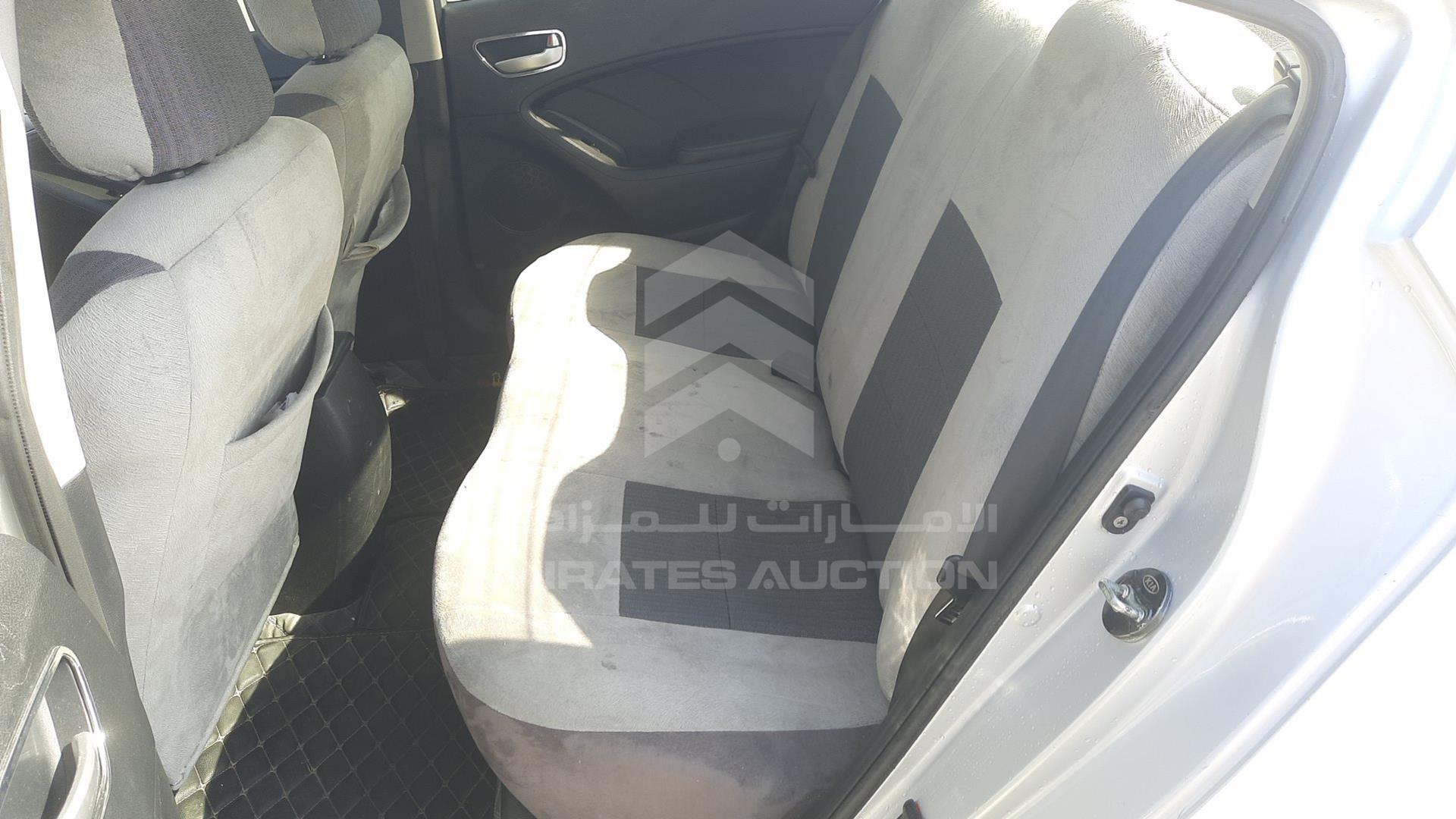 2016 KIA CERATO VIN: KNAFK4118G5418982