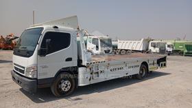 2014 Mitsubishi Canter — Front Left Angle — Photo 5 — Thumbnail