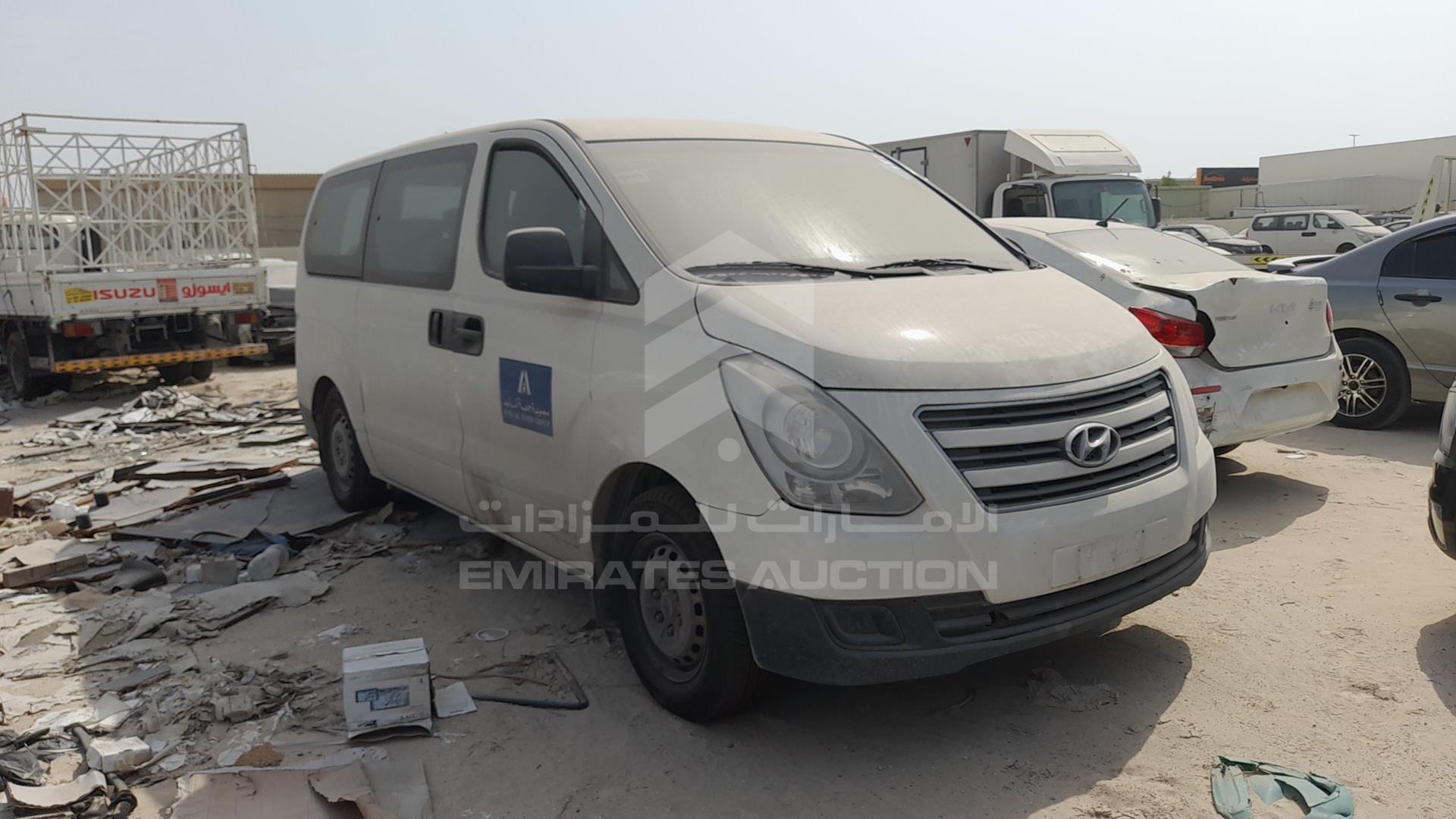 2016 HYUNDAI H1 VIN: KMJWA37R0GU779183