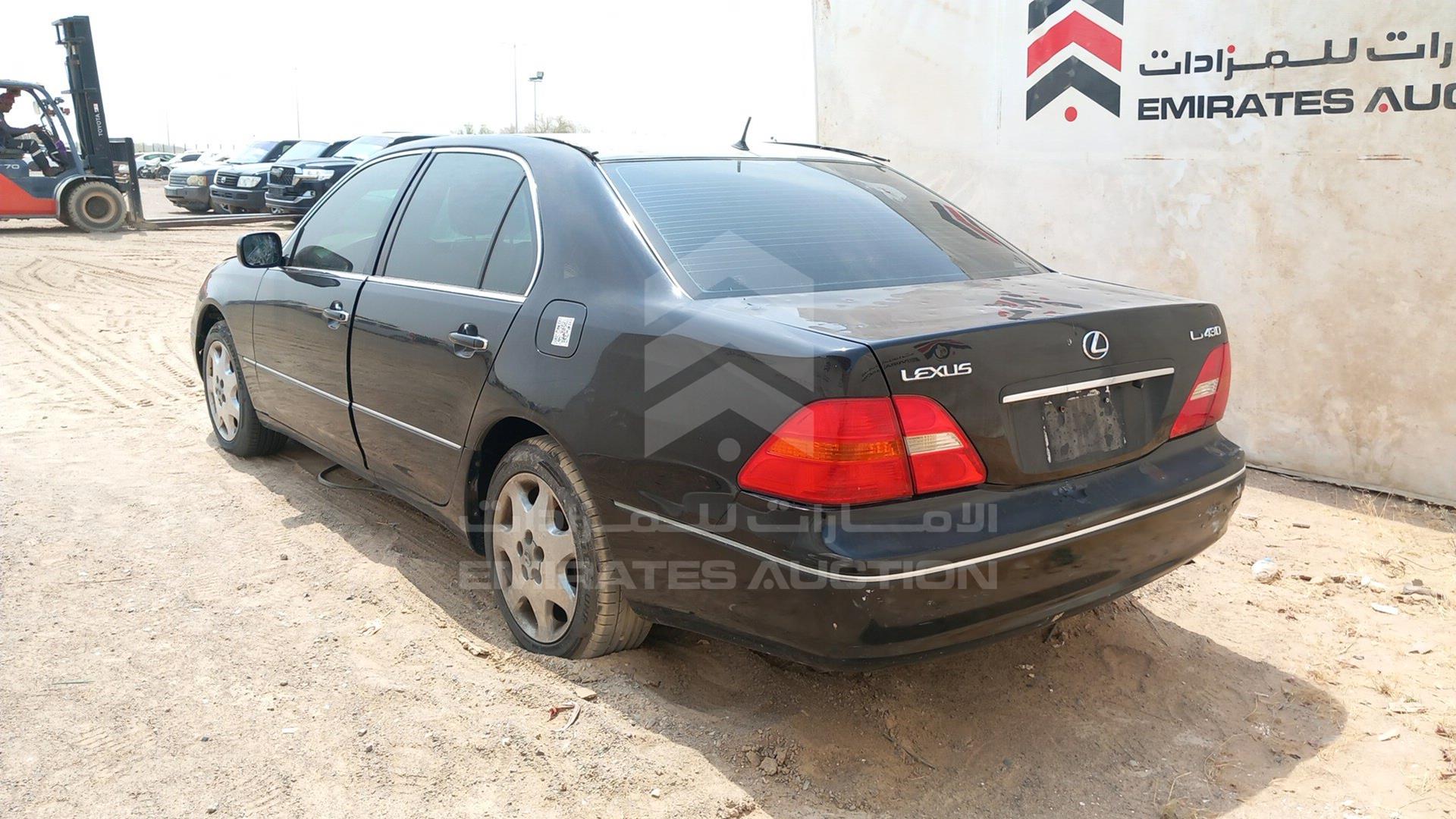 2001 LEXUS LS 430 VIN: JTHBN30FX10001866