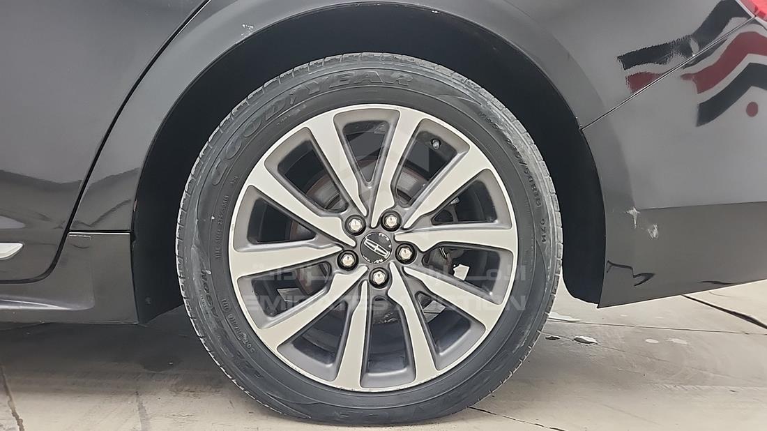 لينكولن Continental 2020 — الإطار الخلفي الأيسر — صورة 36