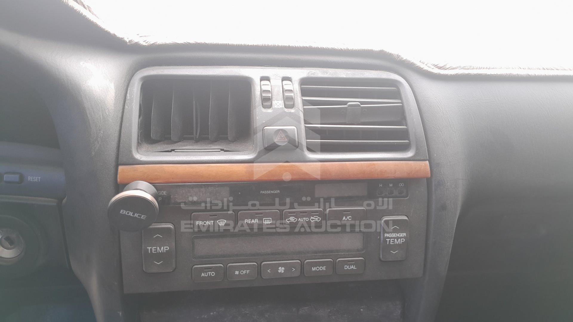 1999 LEXUS LS400 VIN: JT153UF2000140110