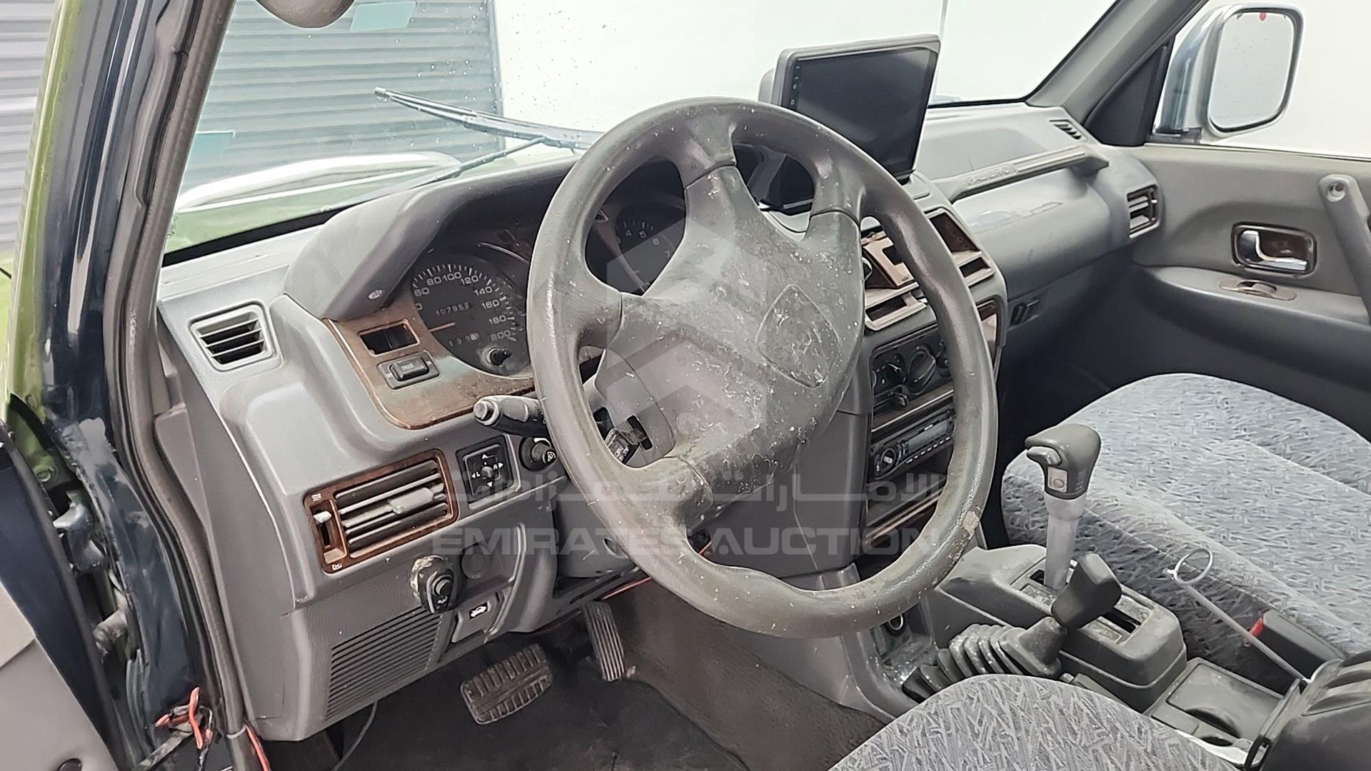 2000 MITSUBISHI PAJERO VIN: JMY0RV230YJ703802