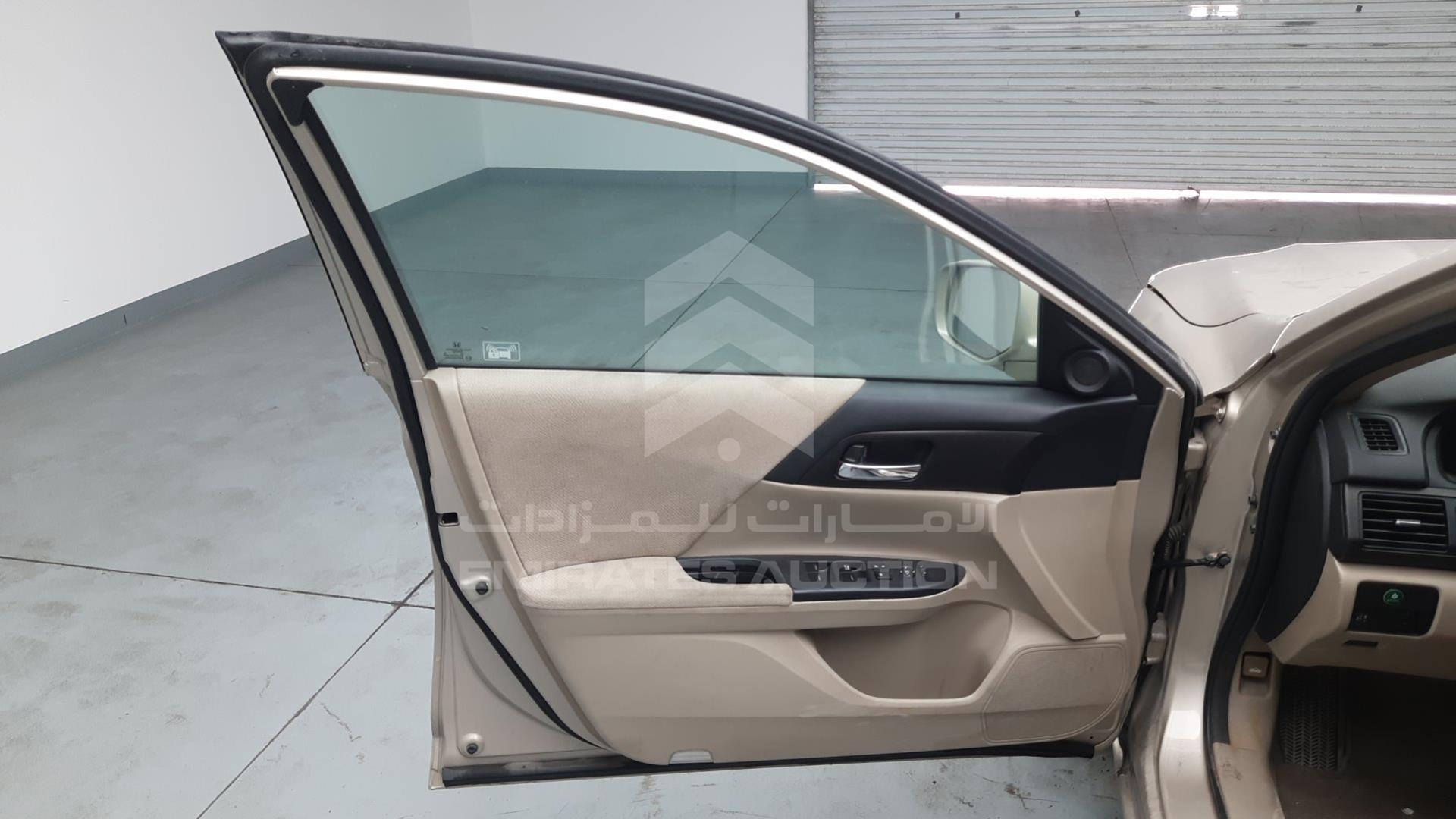 2013 HONDA ACCORD VIN: 1HGCR2626DA605732