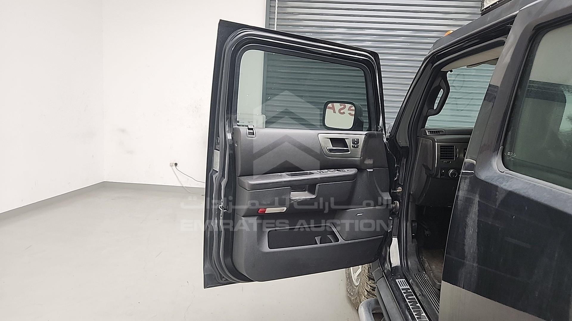 2008 HUMMER H2 VIN: 5GRGN22888H103435