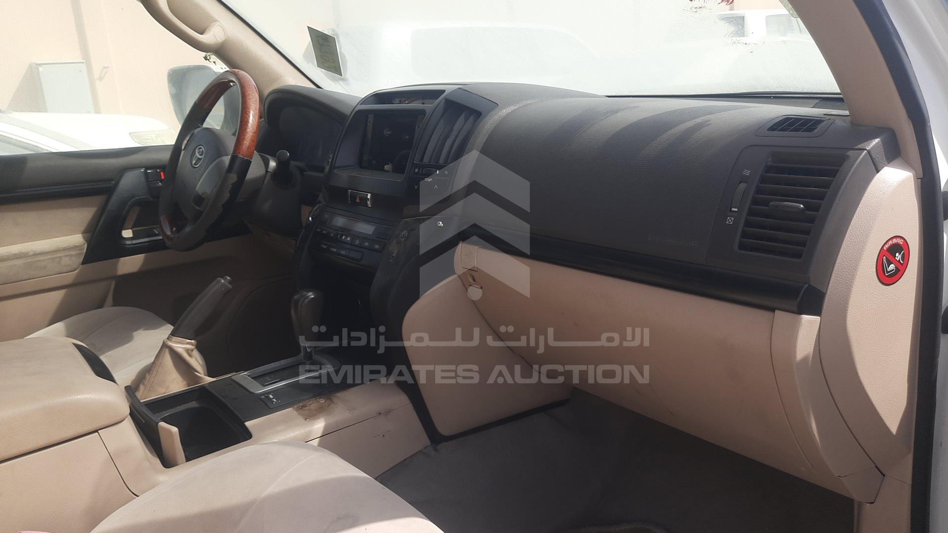 2013 TOYOTA LAND CRUISER VIN: JTMDU09J5D5065615