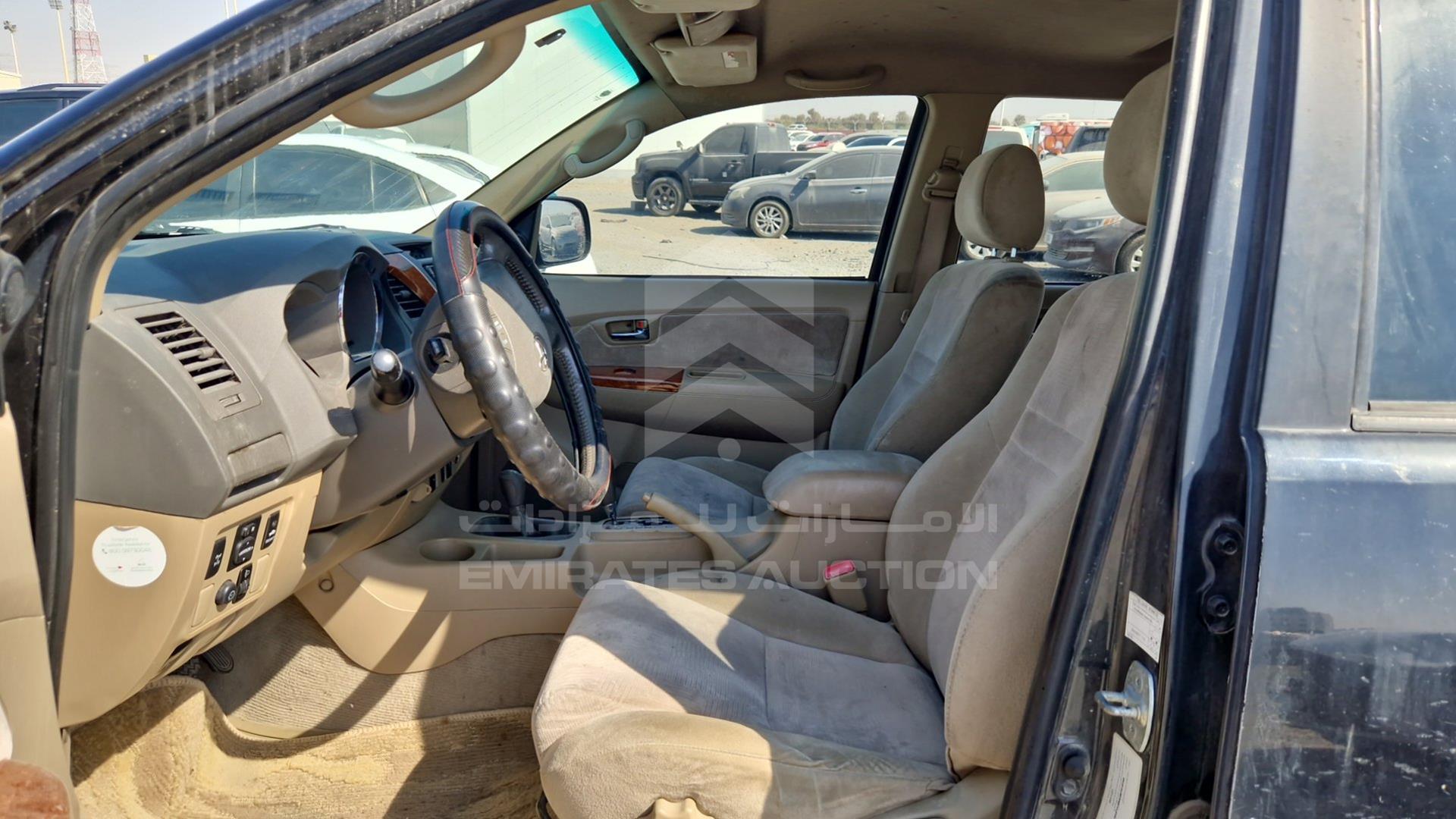 2011 TOYOTA FORTUNER VIN: MHFYU59G2B7015165