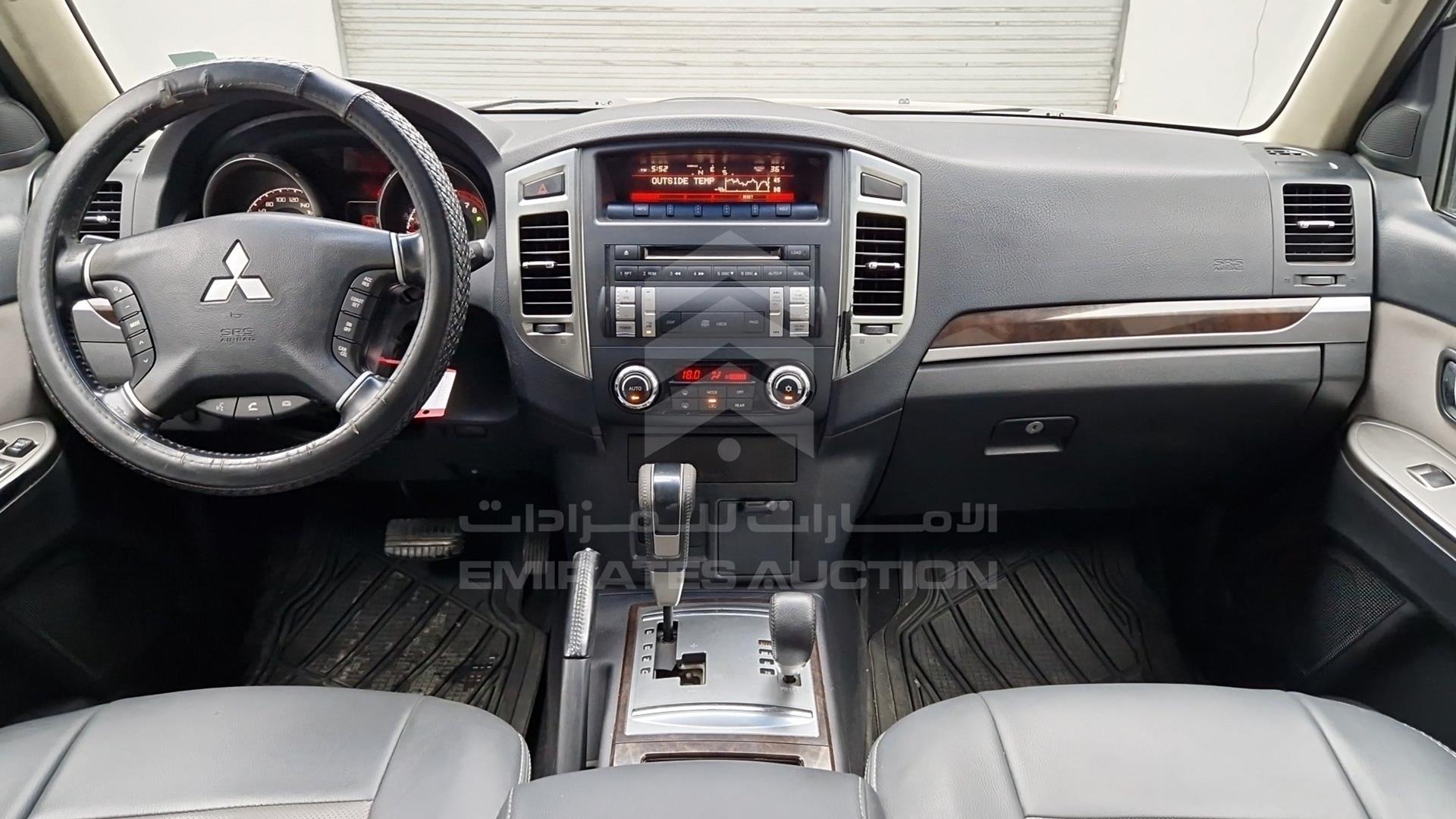 2015 MITSUBISHI PAJERO VIN: JMYLYV95WFJ711967