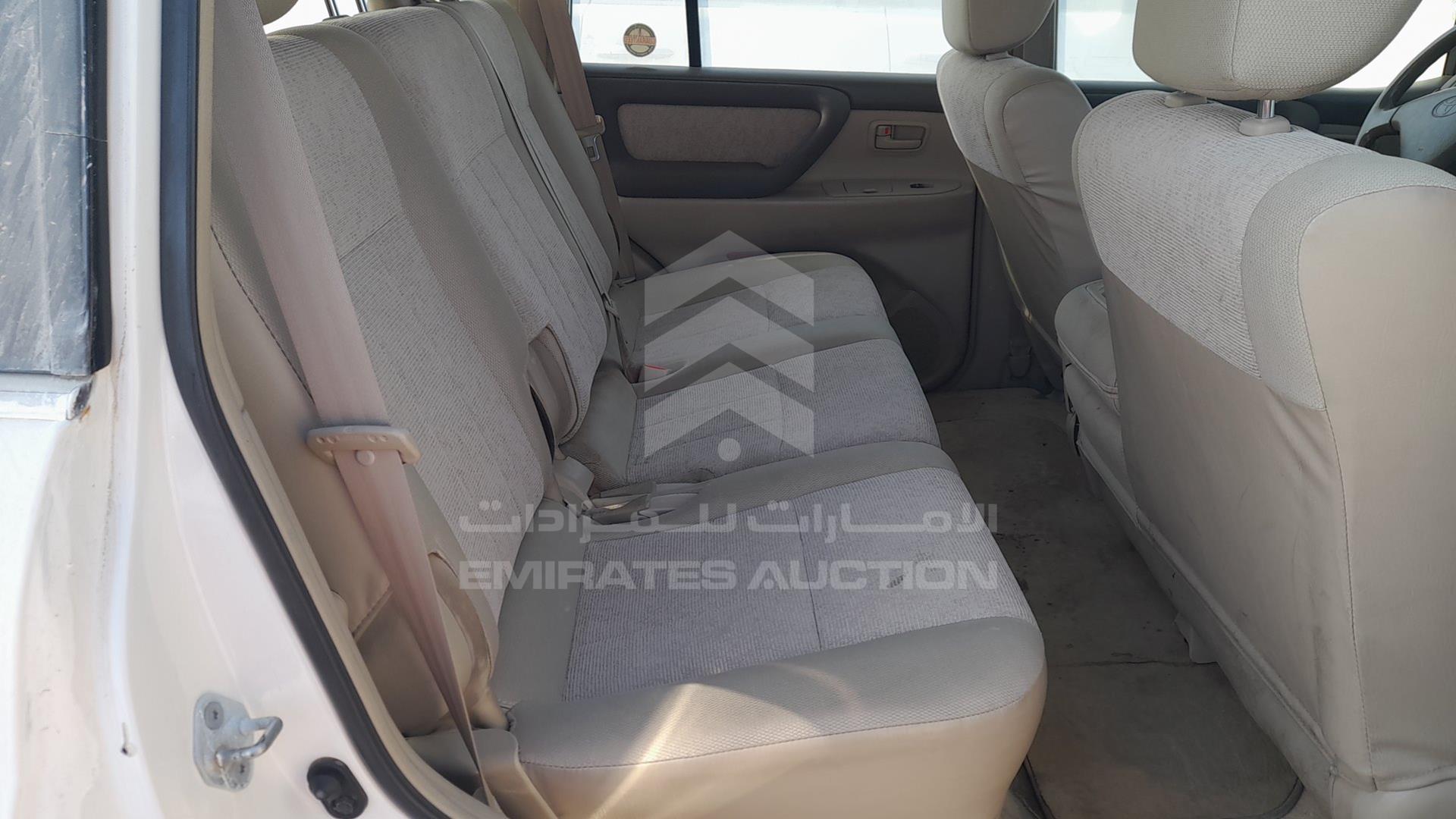 2007 TOYOTA LAND CRUISER VIN: JTGHJ09J977006847