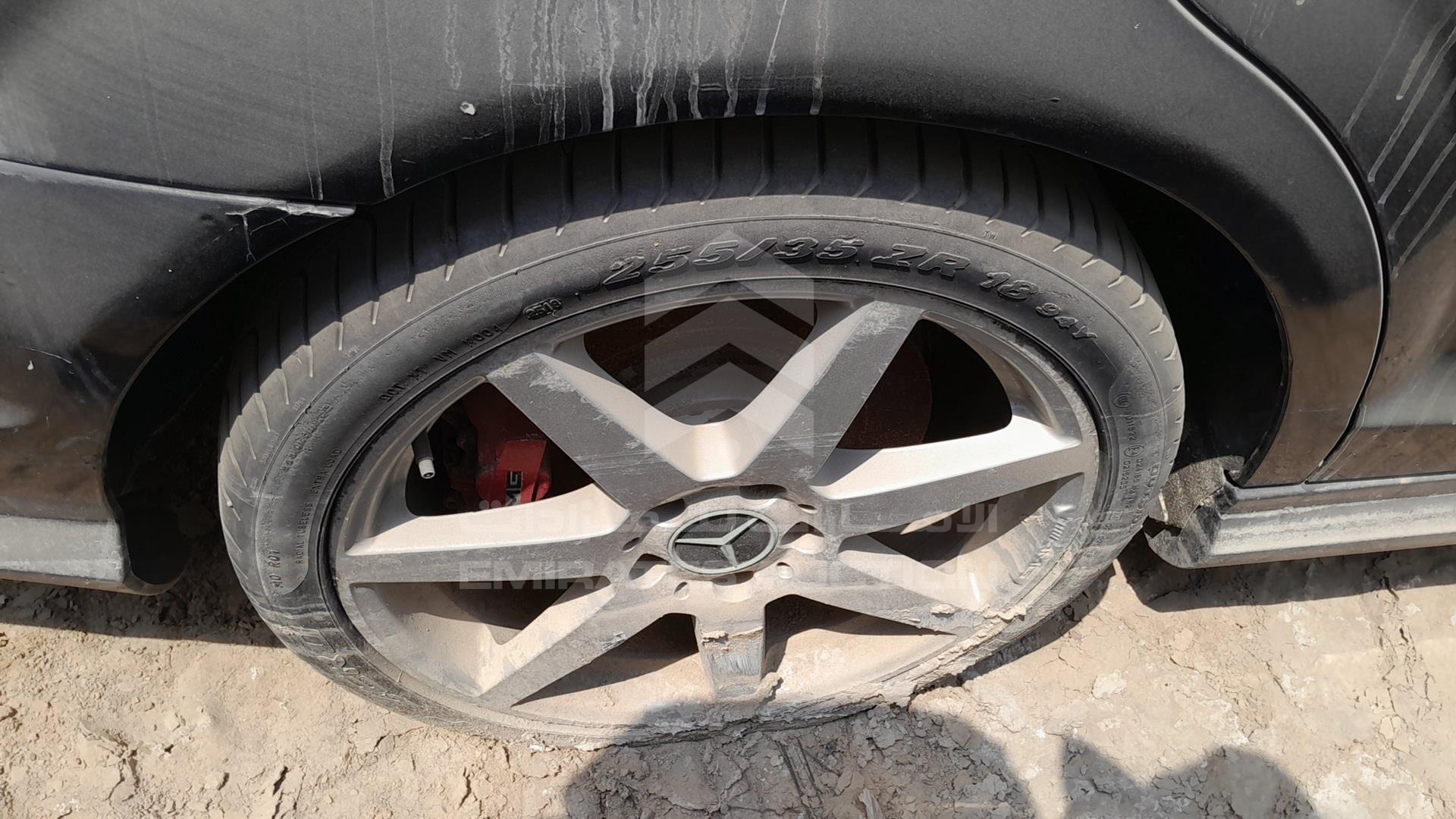 0 MERCEDES --- VIN: WDDGF77X49F294107