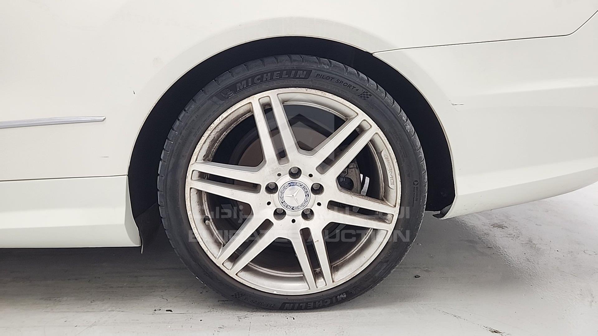 2010 MERCEDES E 350 VIN: WDDKK5GF8AF033861