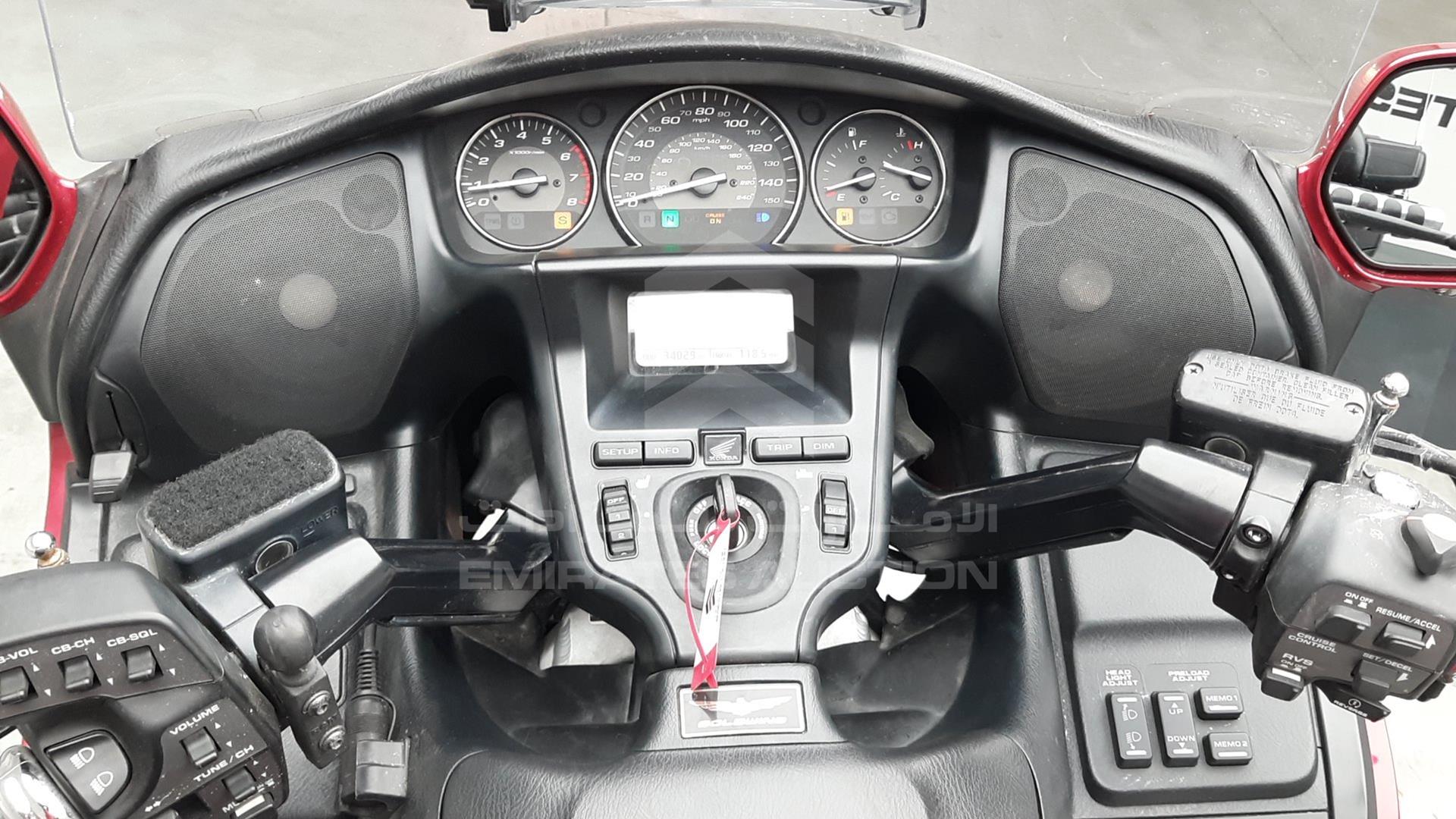 2016 HONDA GL 1800 VIN: JH2SC68G3GK401326