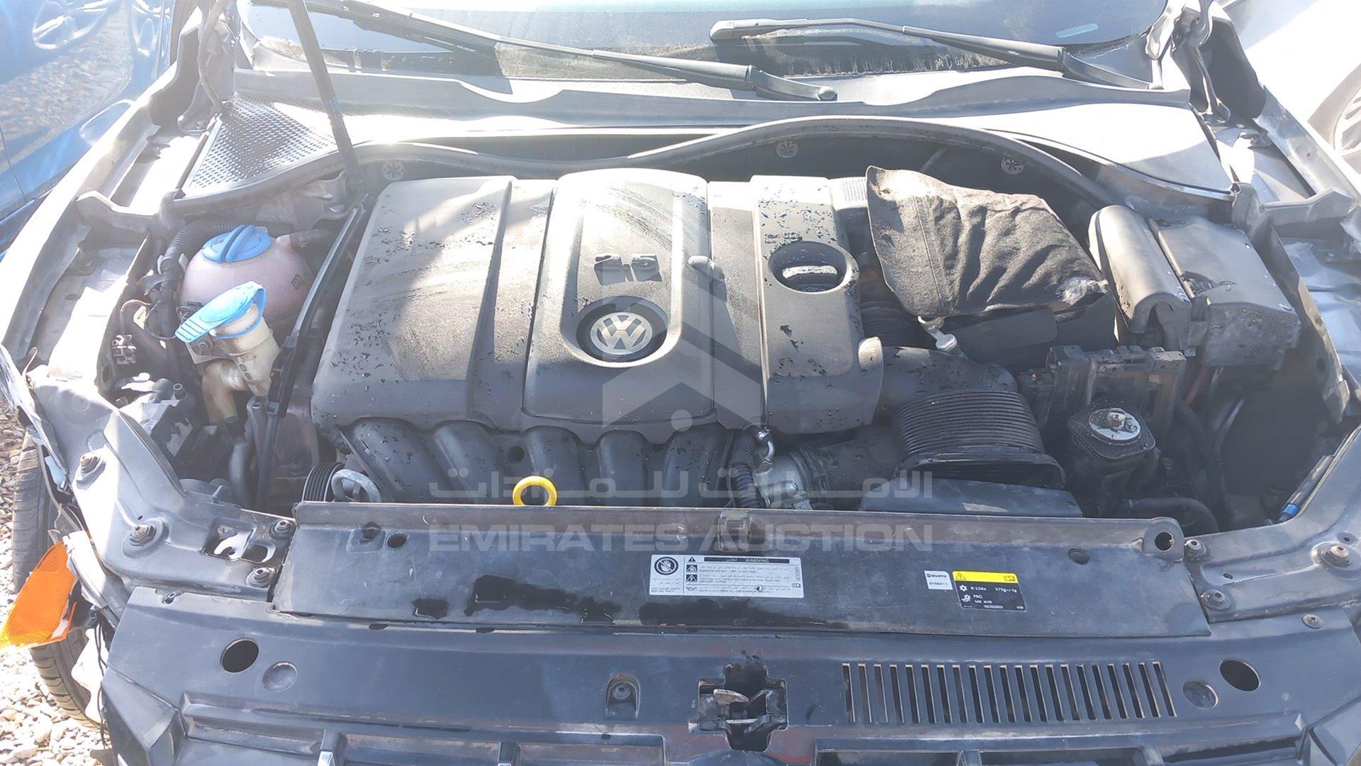 2015 VOLKSWAGEN PASSAT VIN: WVWCR7A37FC001349