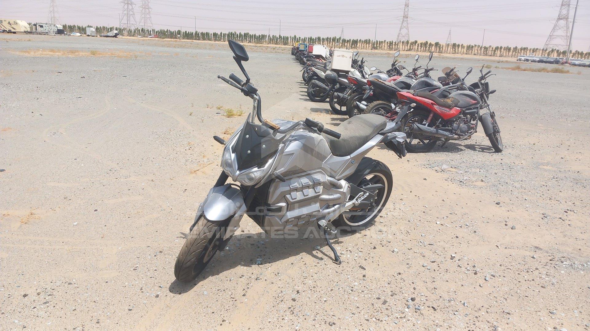 0 MOTORBIKE --- VIN: H1LSVE202PA002251