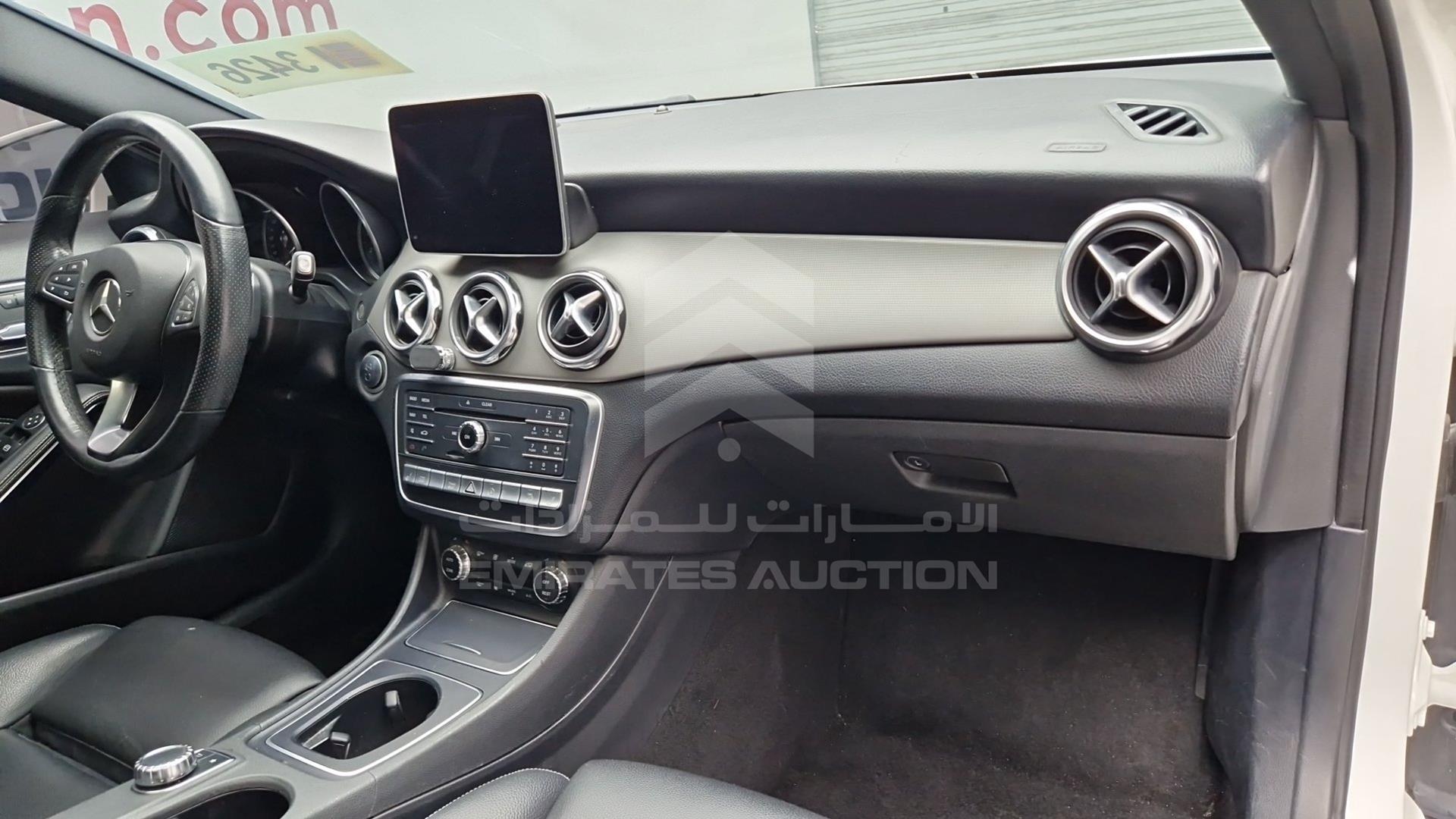 2019 MERCEDES GLA 250 VIN: WDCTG4GB9KJ563885