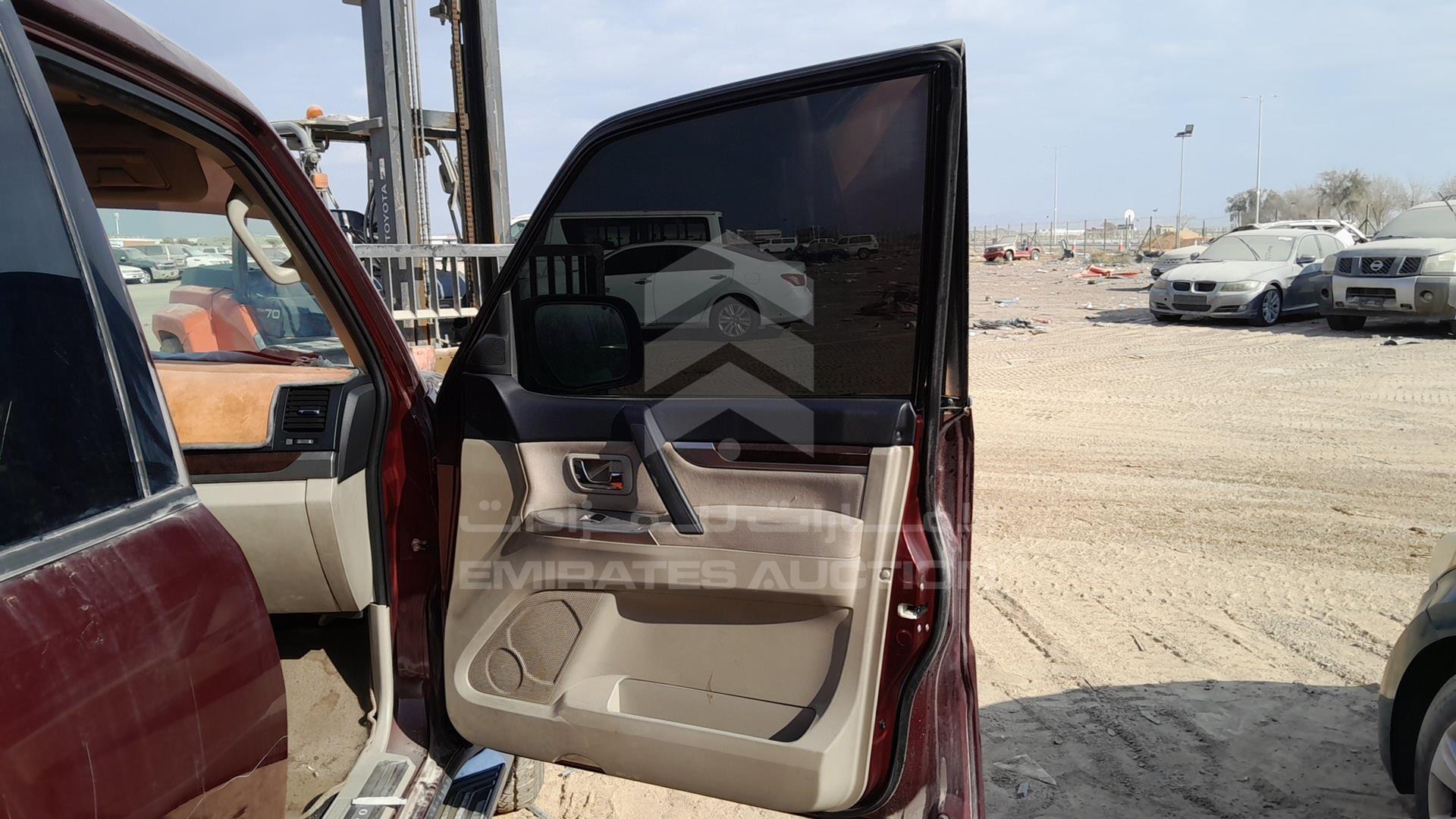 2016 MITSUBISHI PAJERO VIN: JMYLYV95WGJ732282