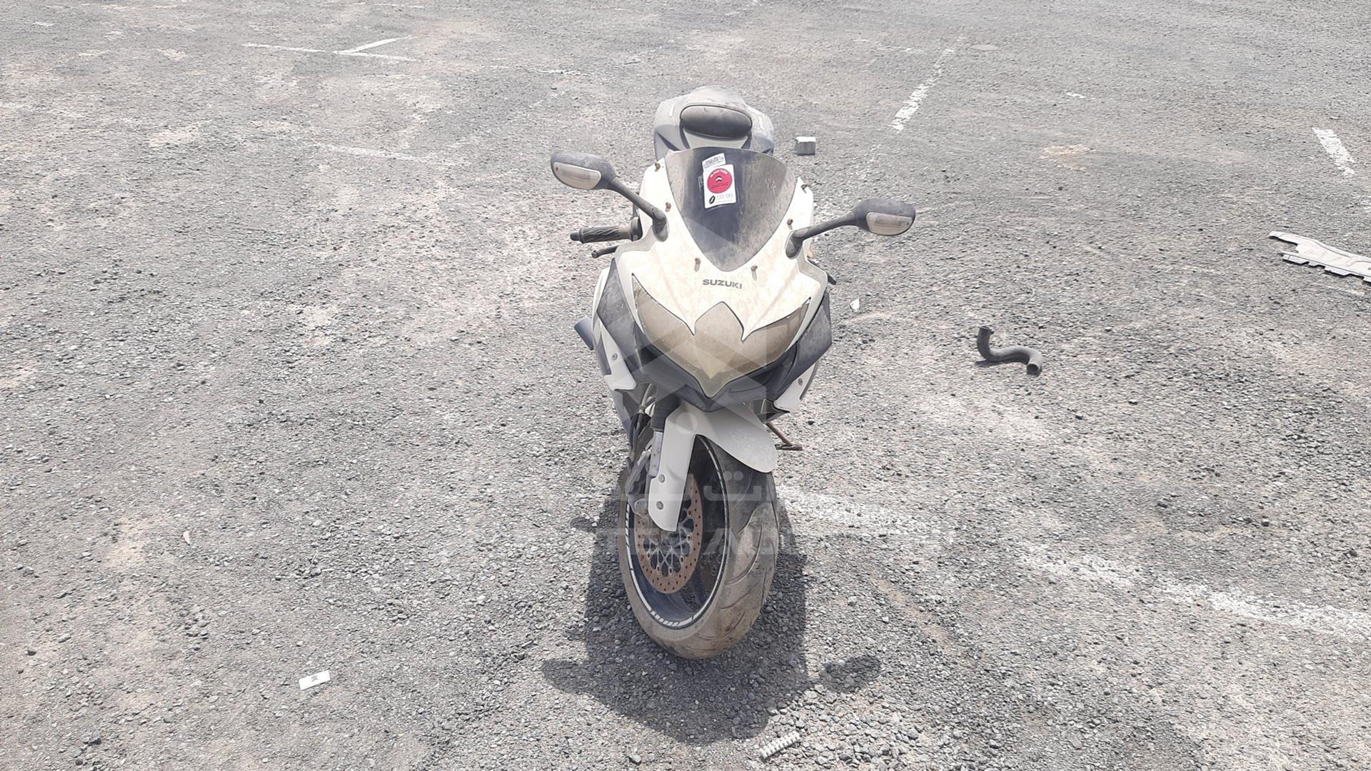 2009 SUZUKI GSXR 750 VIN: JS1GR7LA392100977