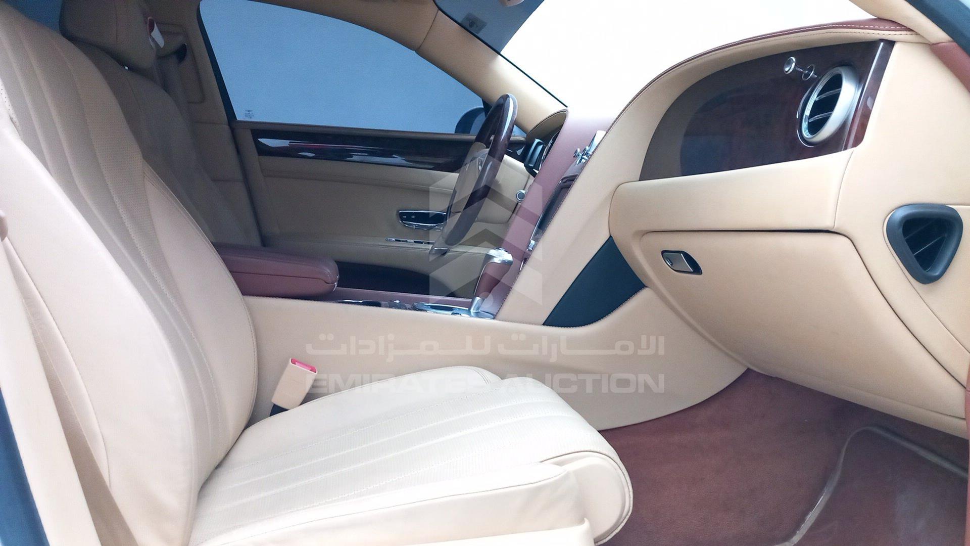2014 BENTLEY FLYING SPUR VIN: SCBEA5ZA1EC090599