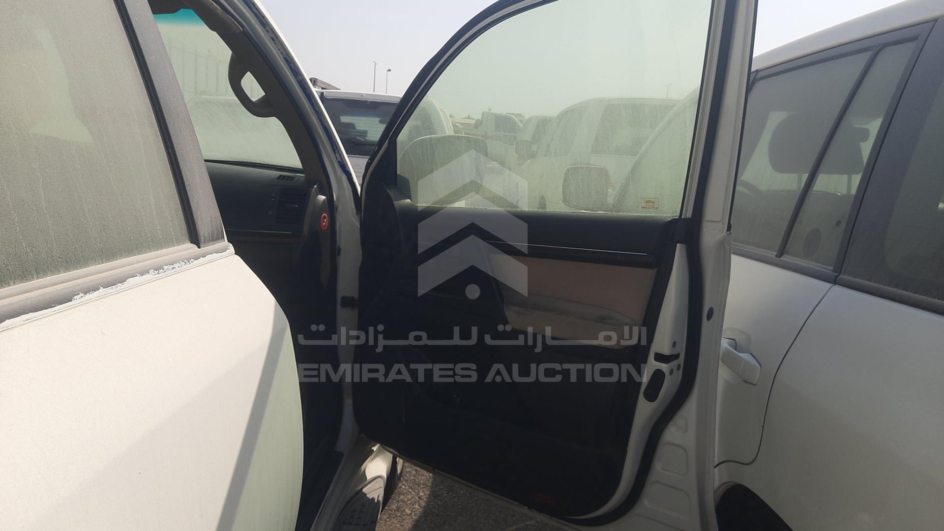 2011 TOYOTA LAND CRUISER VIN: JTMHU09J8B5052503