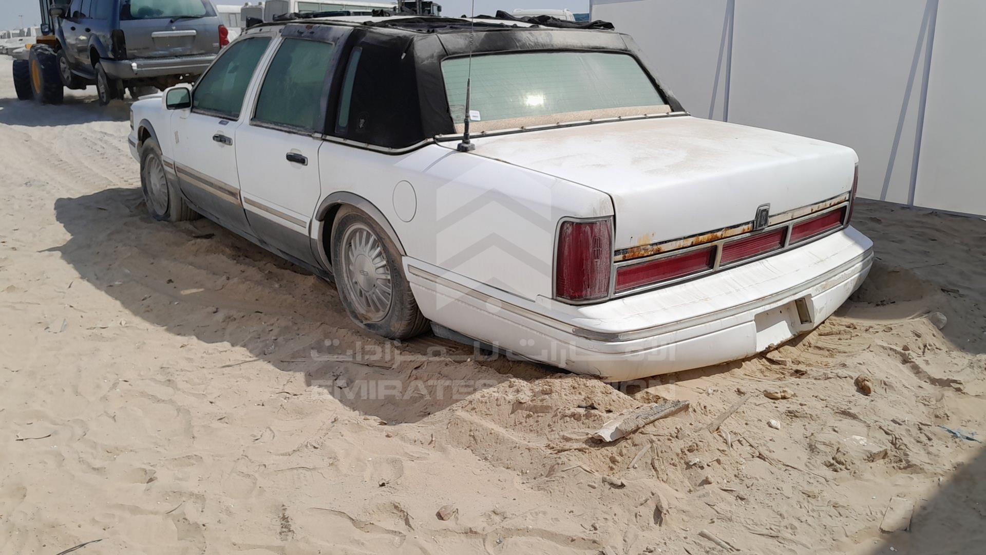 1995 LINCOLN TOWN VIN: 1LNLM83W5SY653293