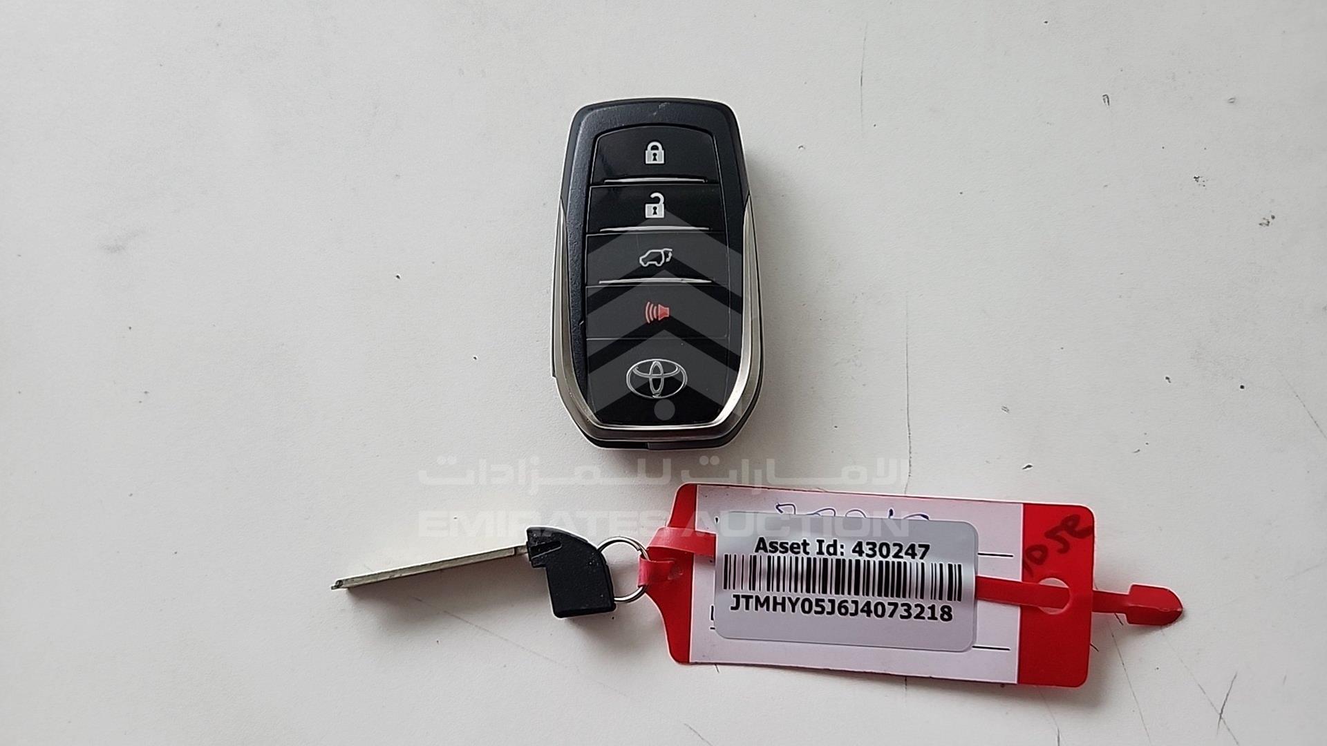 2018 TOYOTA LAND CRUISER VIN: JTMHY05J6J4073218