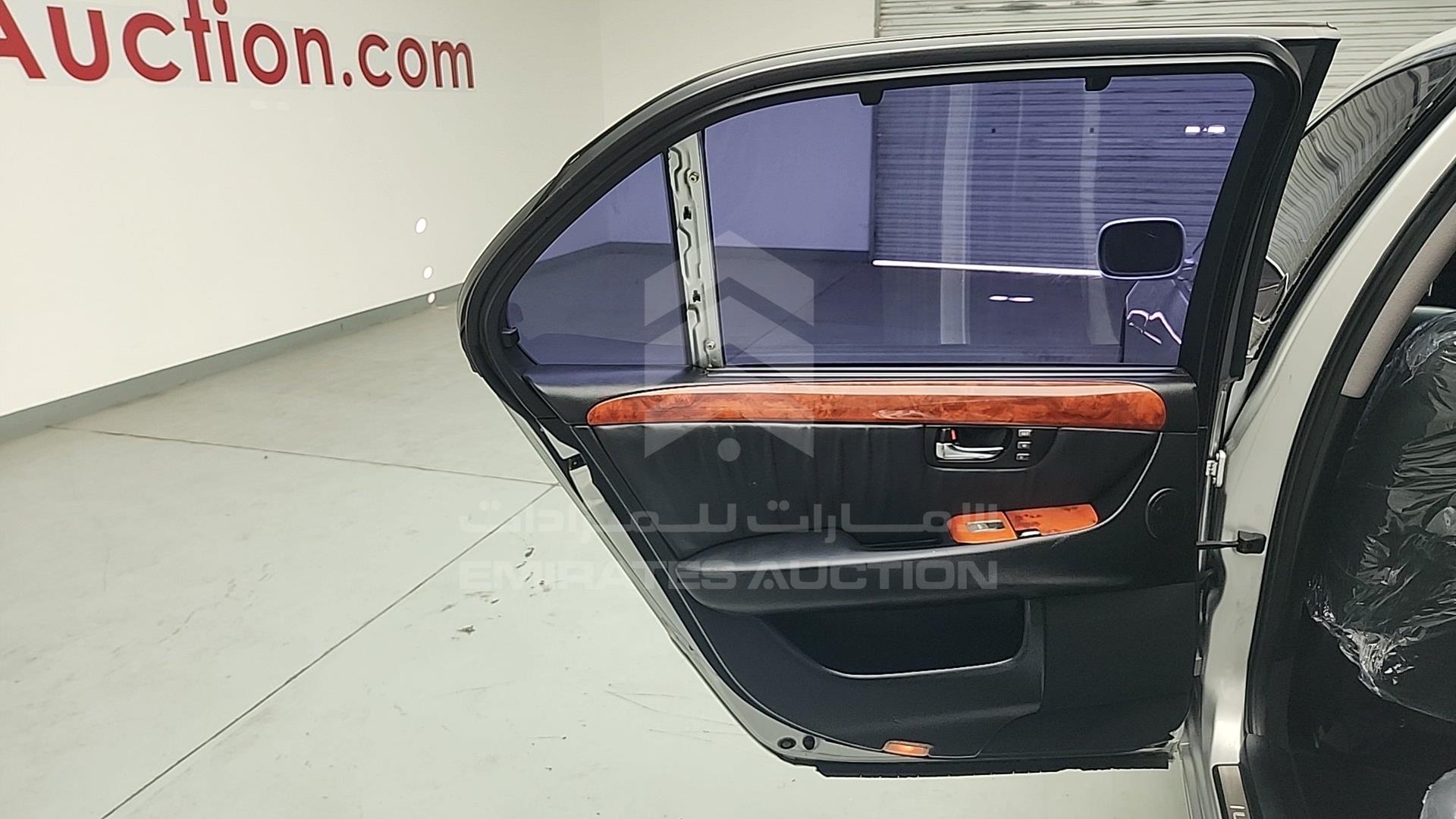 2005 LEXUS LS 430 VIN: JTHBN36F955000286