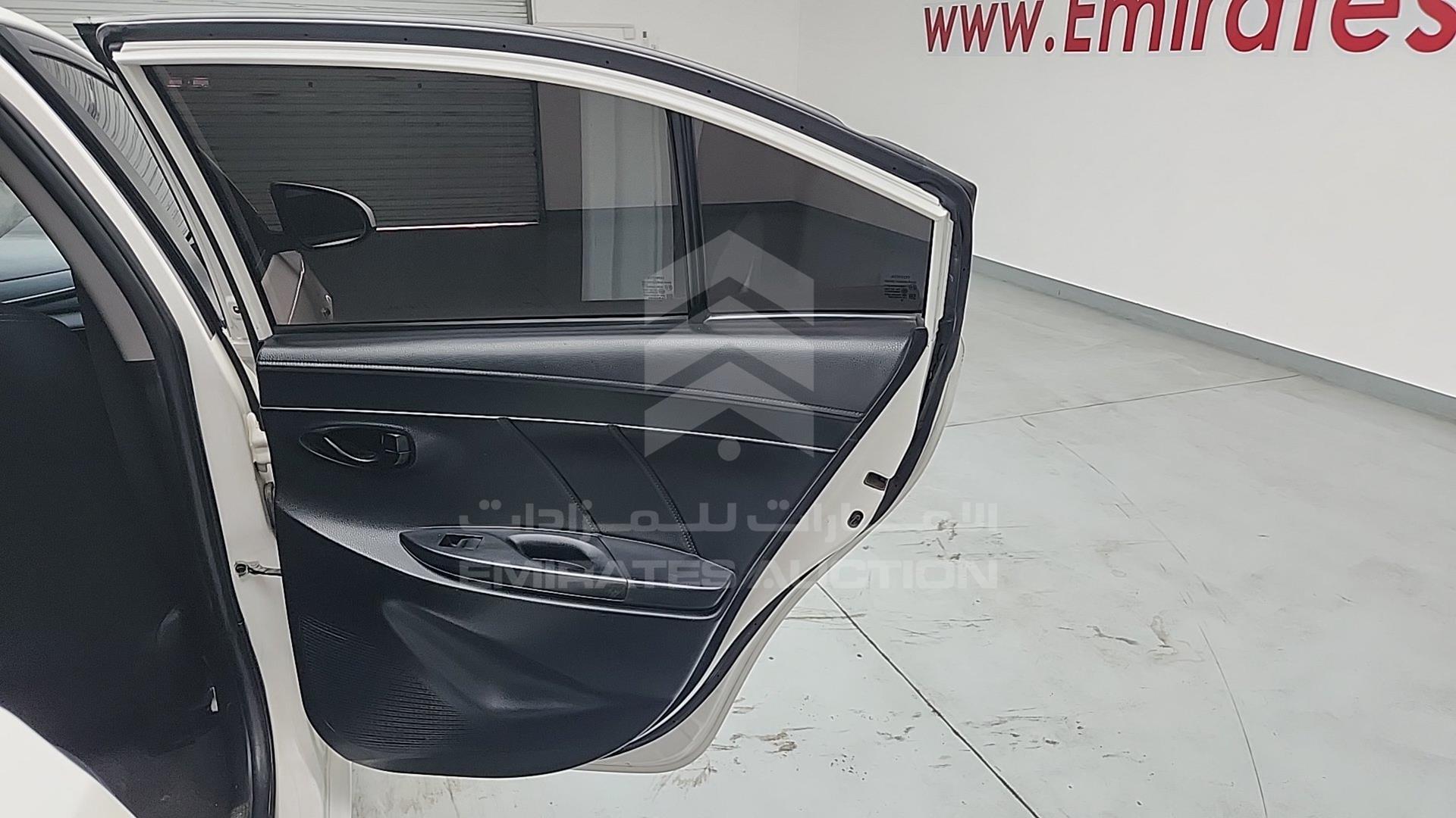 2014 TOYOTA YARIS VIN: MR2BT9F3XE1074588