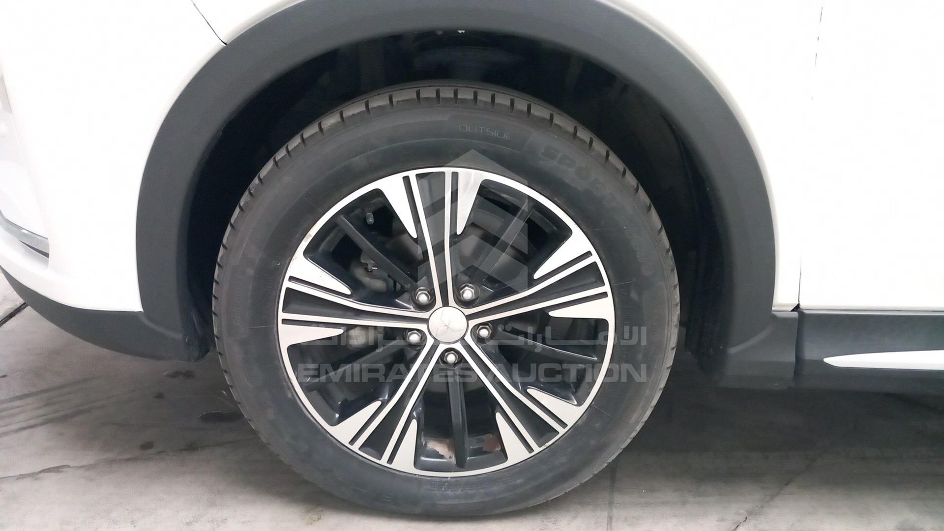 2019 MITSUBISHI ECLIPSE VIN: JE4LS5147KZ700236