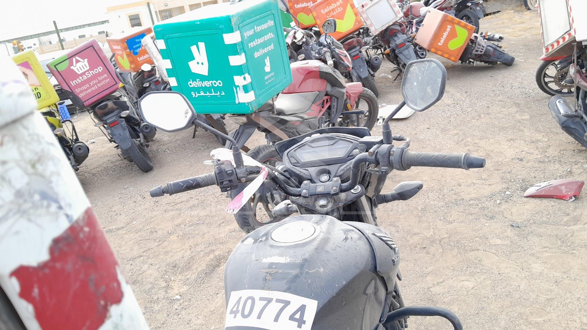 2016 HONDA MOTORBIKE VIN: ME4KC203XG8001615