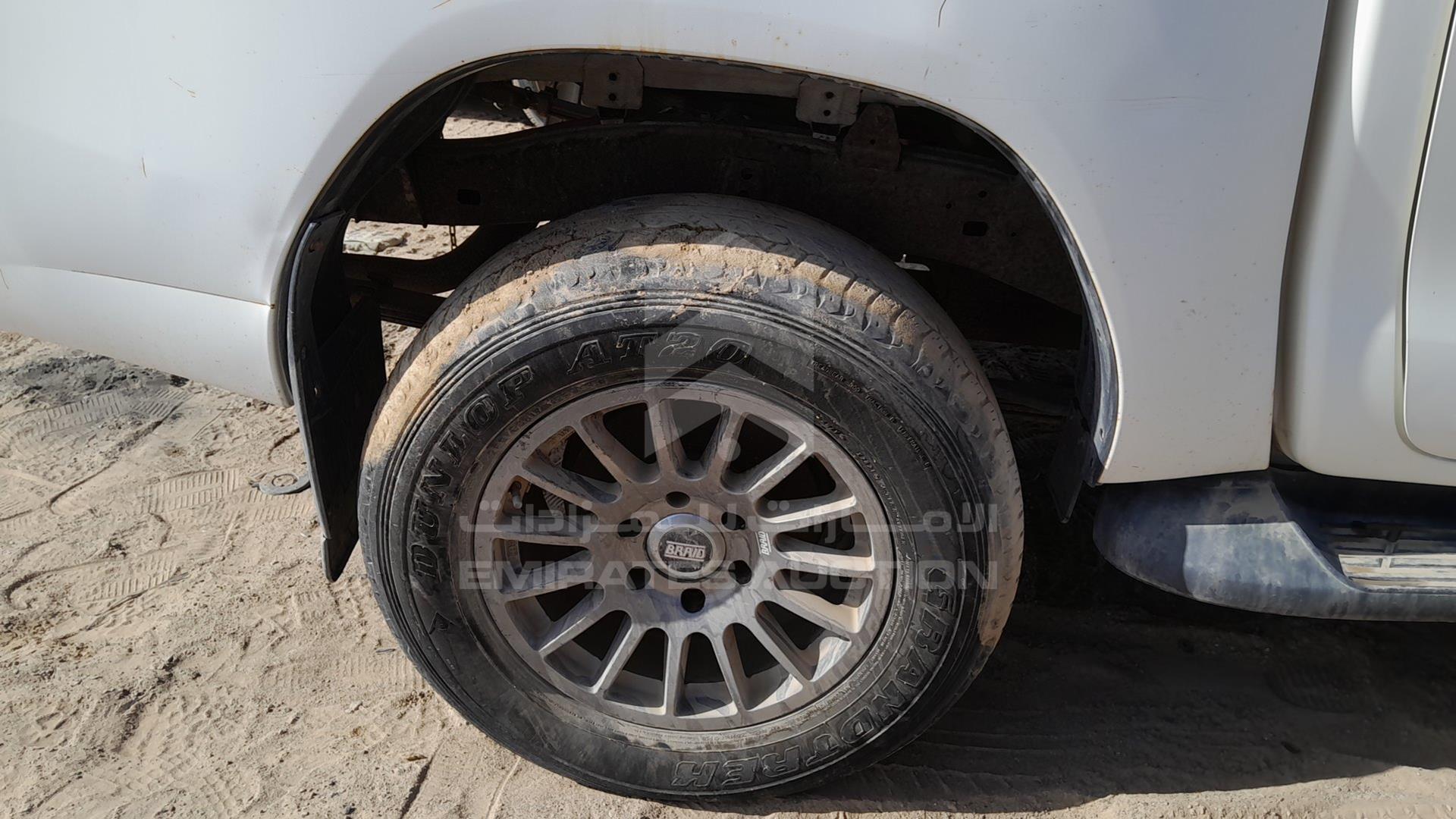 0 TOYOTA HILUX VIN: MR0HX8CD100881708