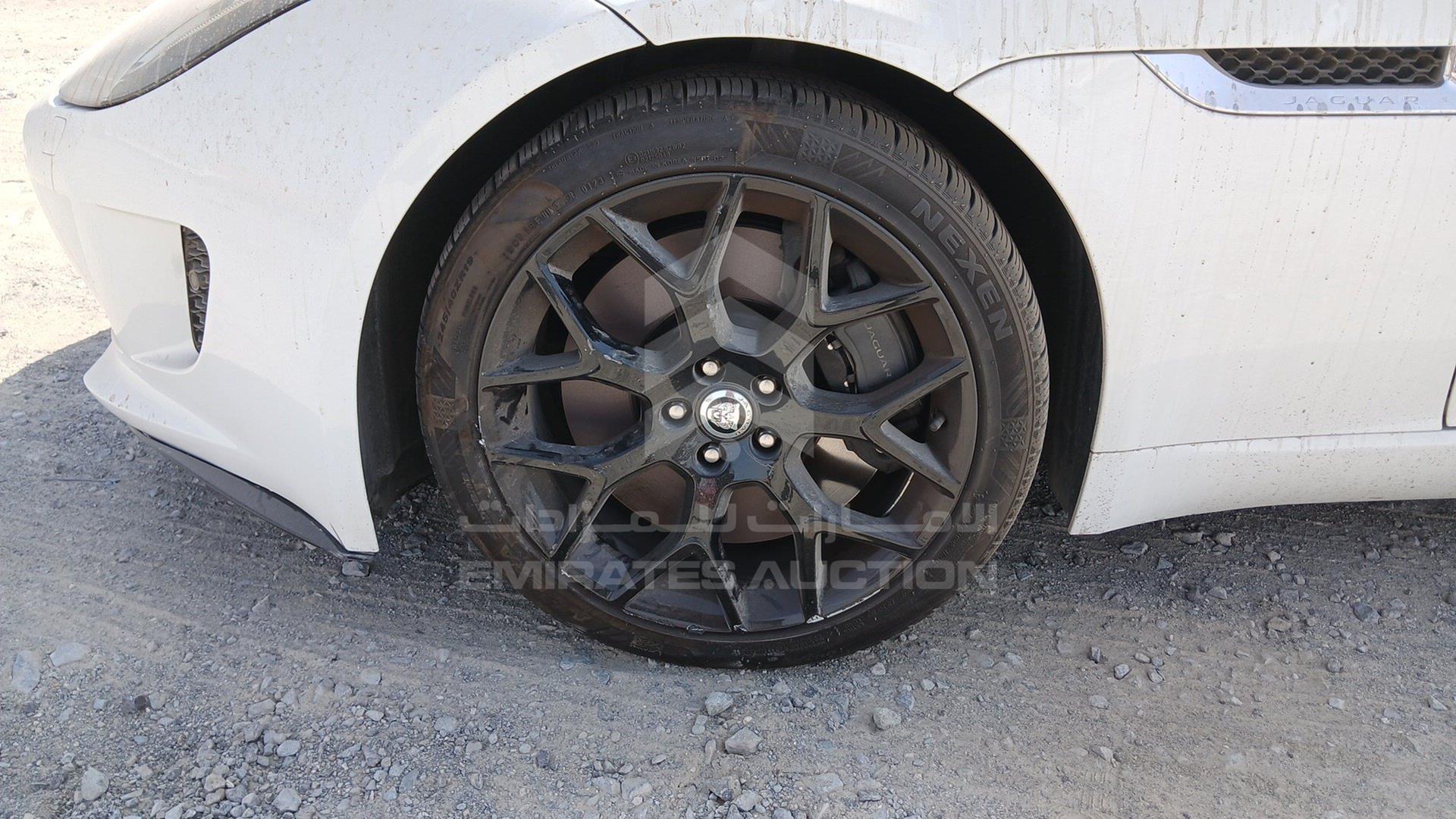 2014 JAGUAR F-TYPE VIN: SAJAA65G2E8K06277