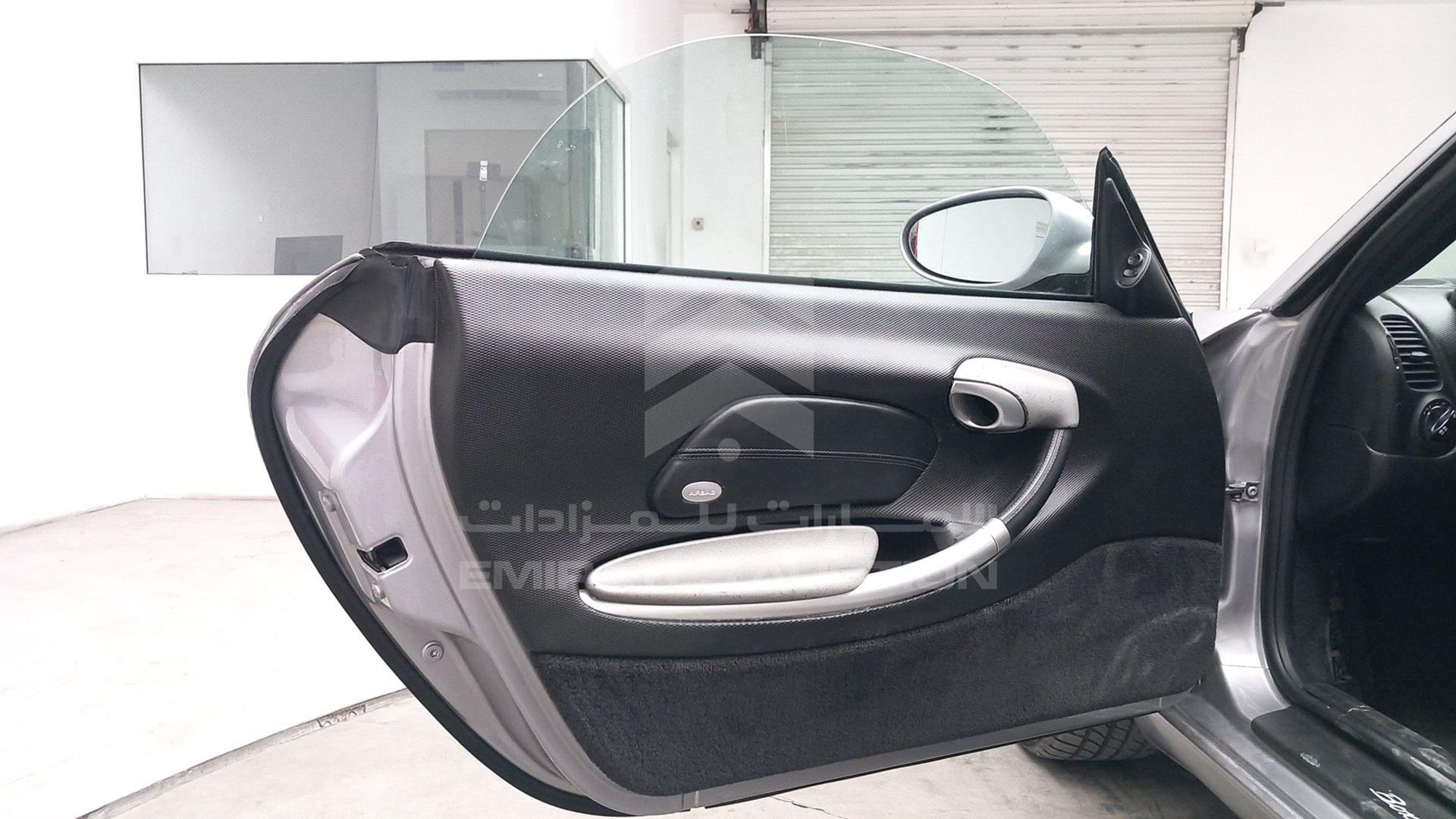 2001 PORSCHE BOXSTER VIN: WP0ZZZ98Z1U640889