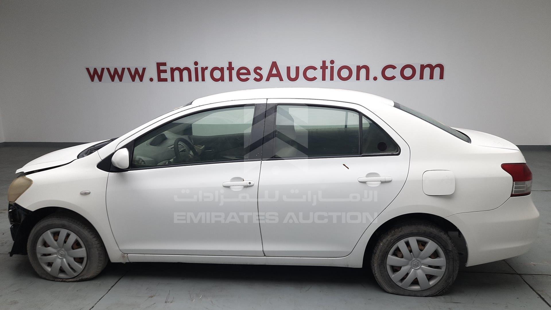 2010 TOYOTA YARIS VIN: JTDBW9232A1188342
