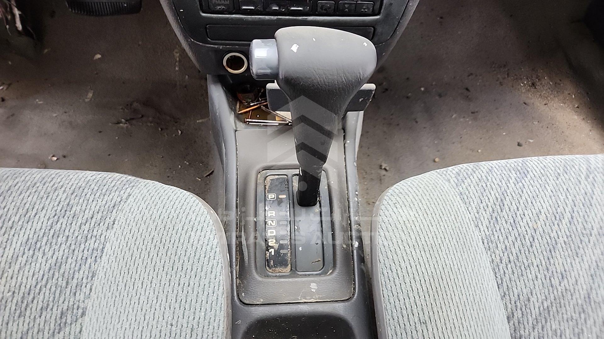 1998 NISSAN SUNNY VIN: JN1BBAB14Z0318696