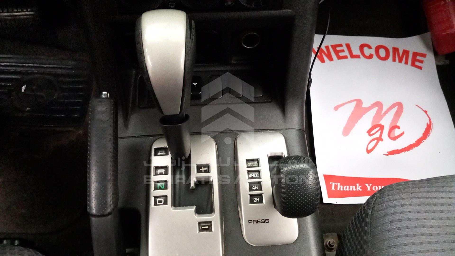 2007 MITSUBISHI PAJERO VIN: JMYMRV63W7J706149