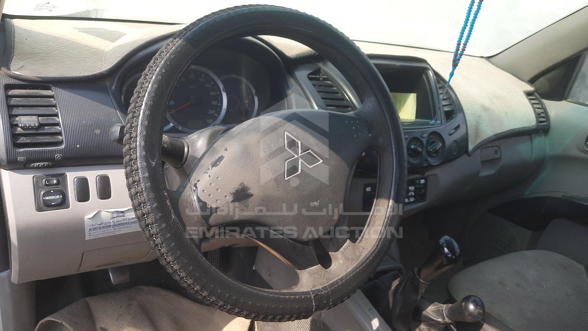 2011 MITSUBISHI PICK UP VIN: MMBJNKB50BD034323