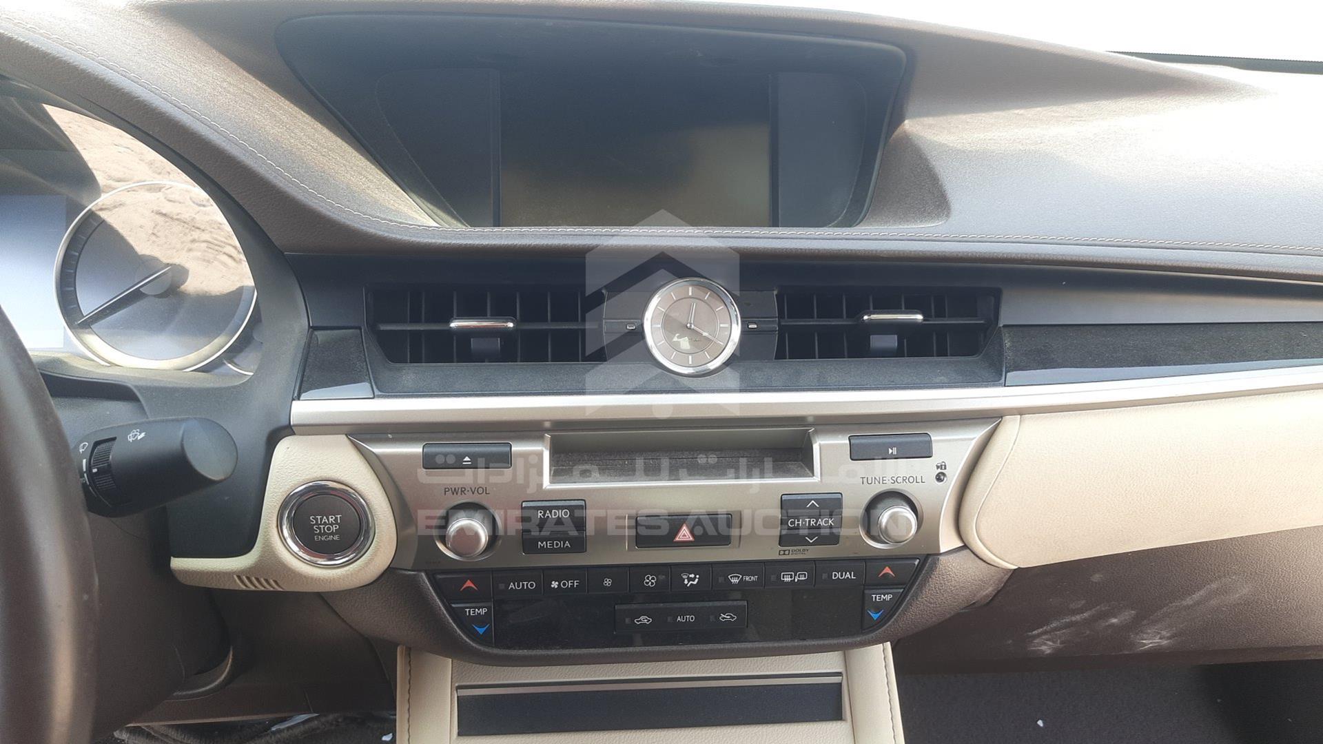 2016 LEXUS IS 250 VIN: JTHBJ1GG0G2084302