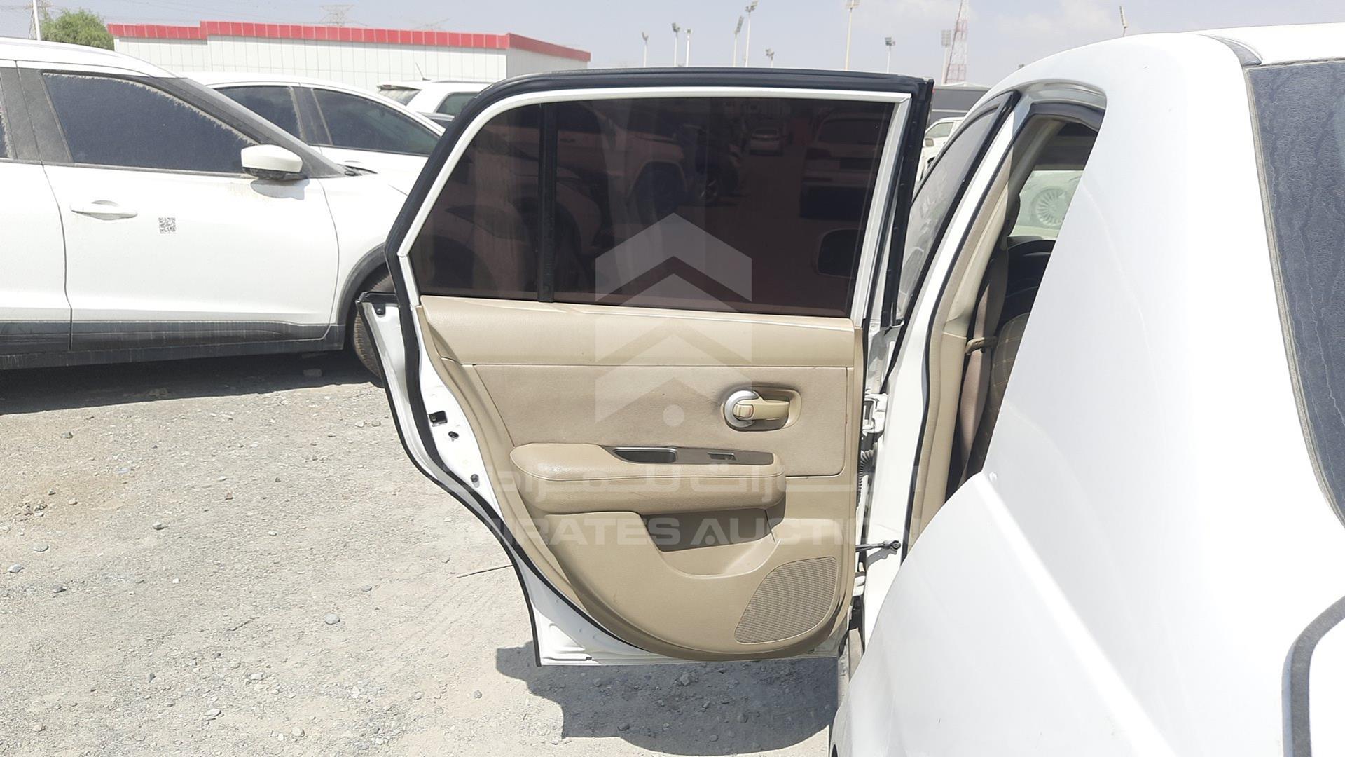 2011 NISSAN TIIDA VIN: 3N1BC1A68BL356889