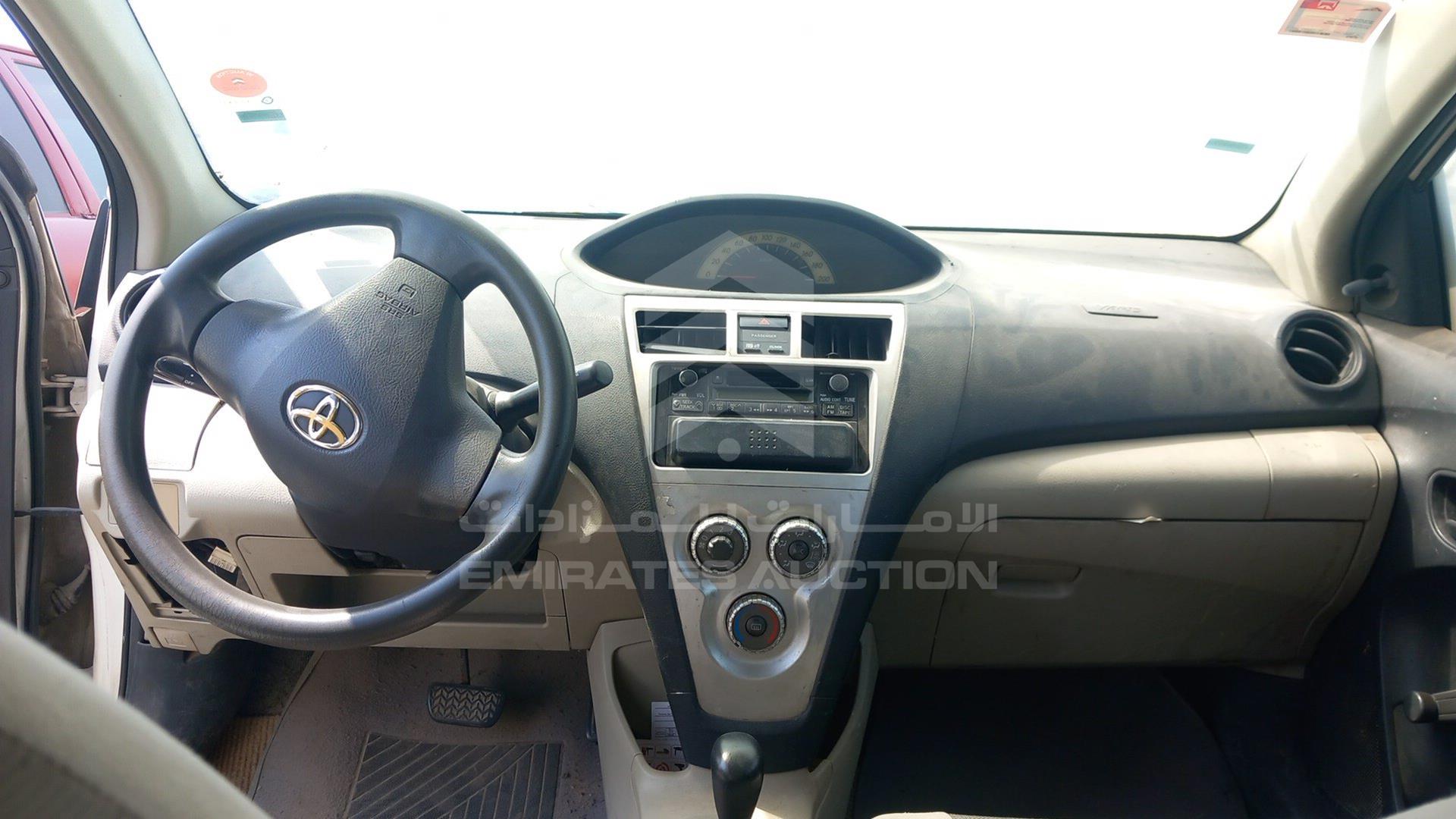 2006 TOYOTA YARIS VIN: JTDBW933561011032