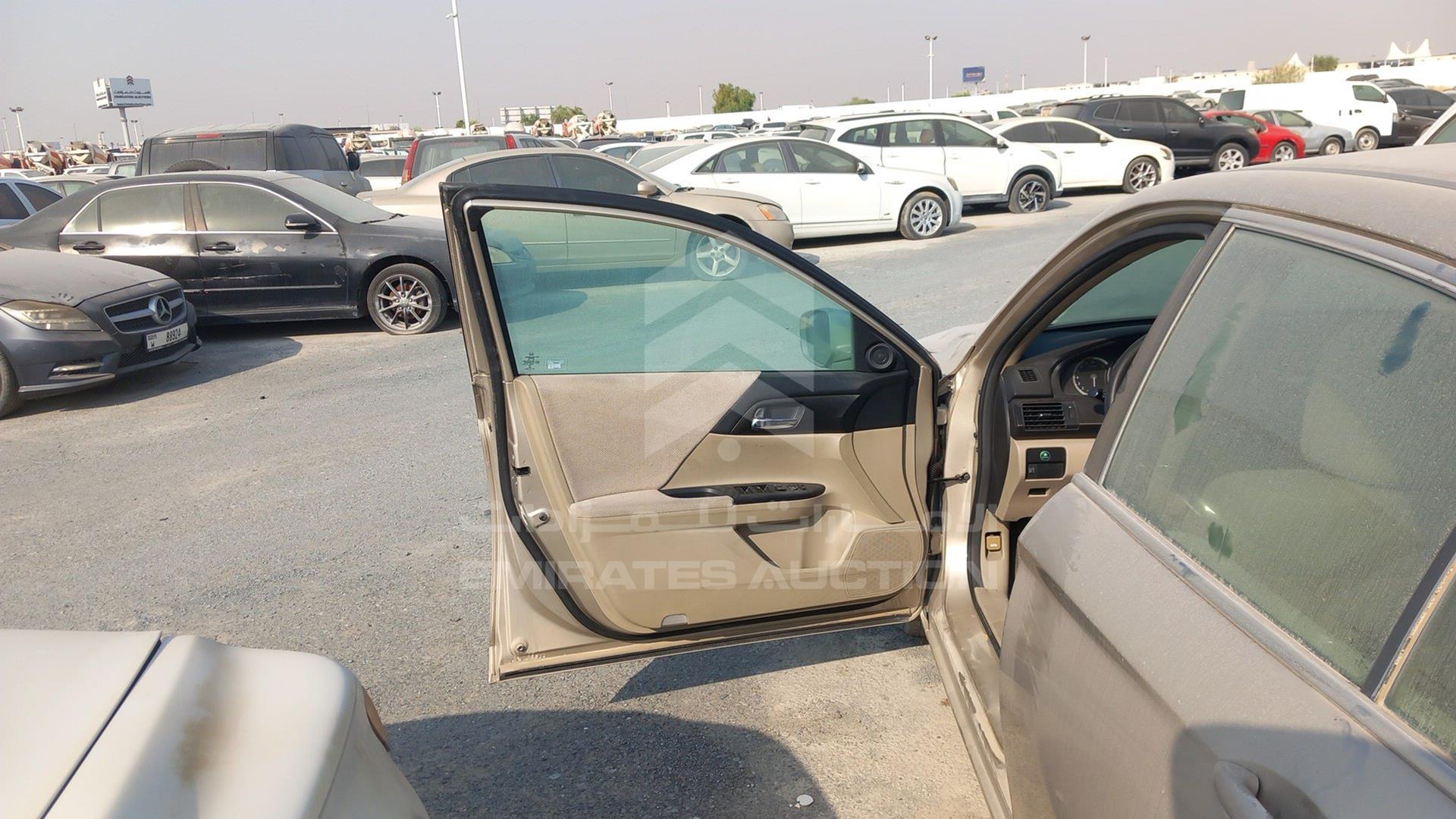 2013 HONDA ACCORD VIN: 1HGCR2622DA616114