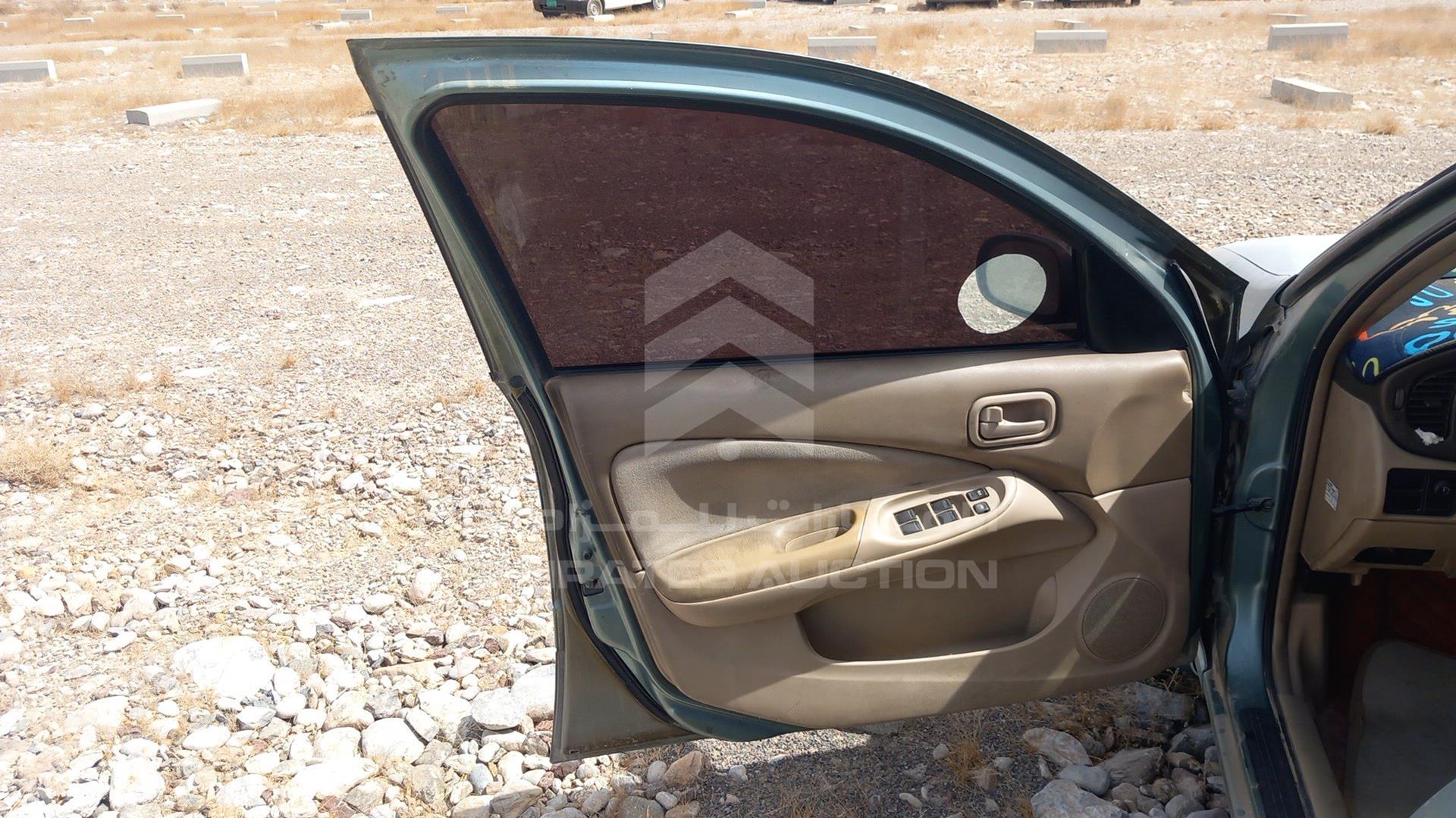 2002 NISSAN SUNNY VIN: JN1FN61C72W009241