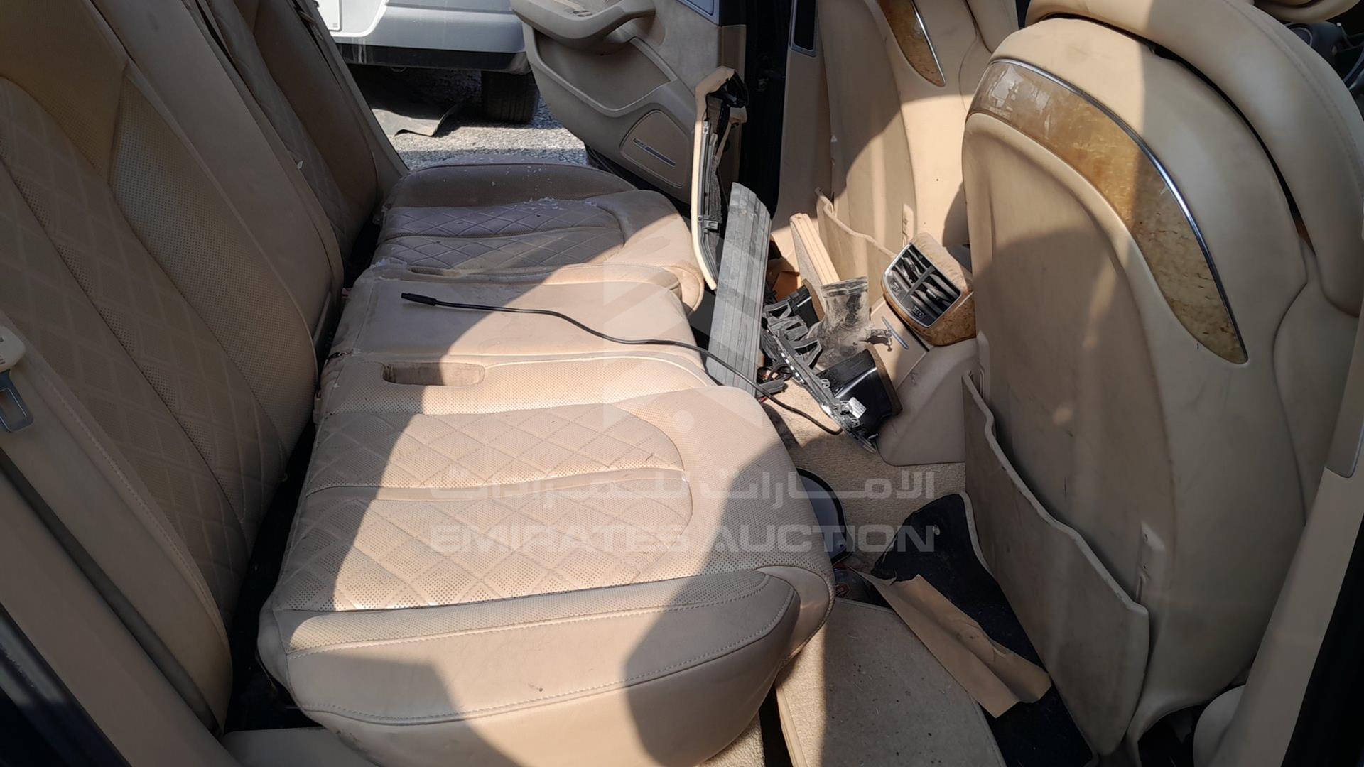 2011 AUDI A8 VIN: WAURVB4H1BN014903
