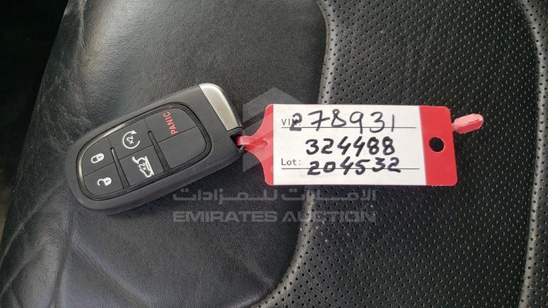 VIN: 1C4PJMDS5EW278931 Auction: EmiratesAuction Lot: 406573 VIN: 1C4PJMDS5EW278931 Jeep Cherokee 2014 BLACK Photo 6