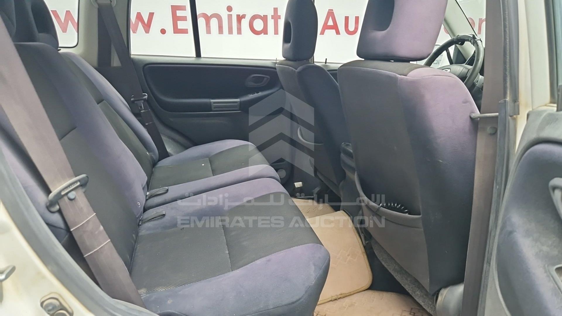 2004 SUZUKI GRAND VITARA VIN: JS3TD62V944104919