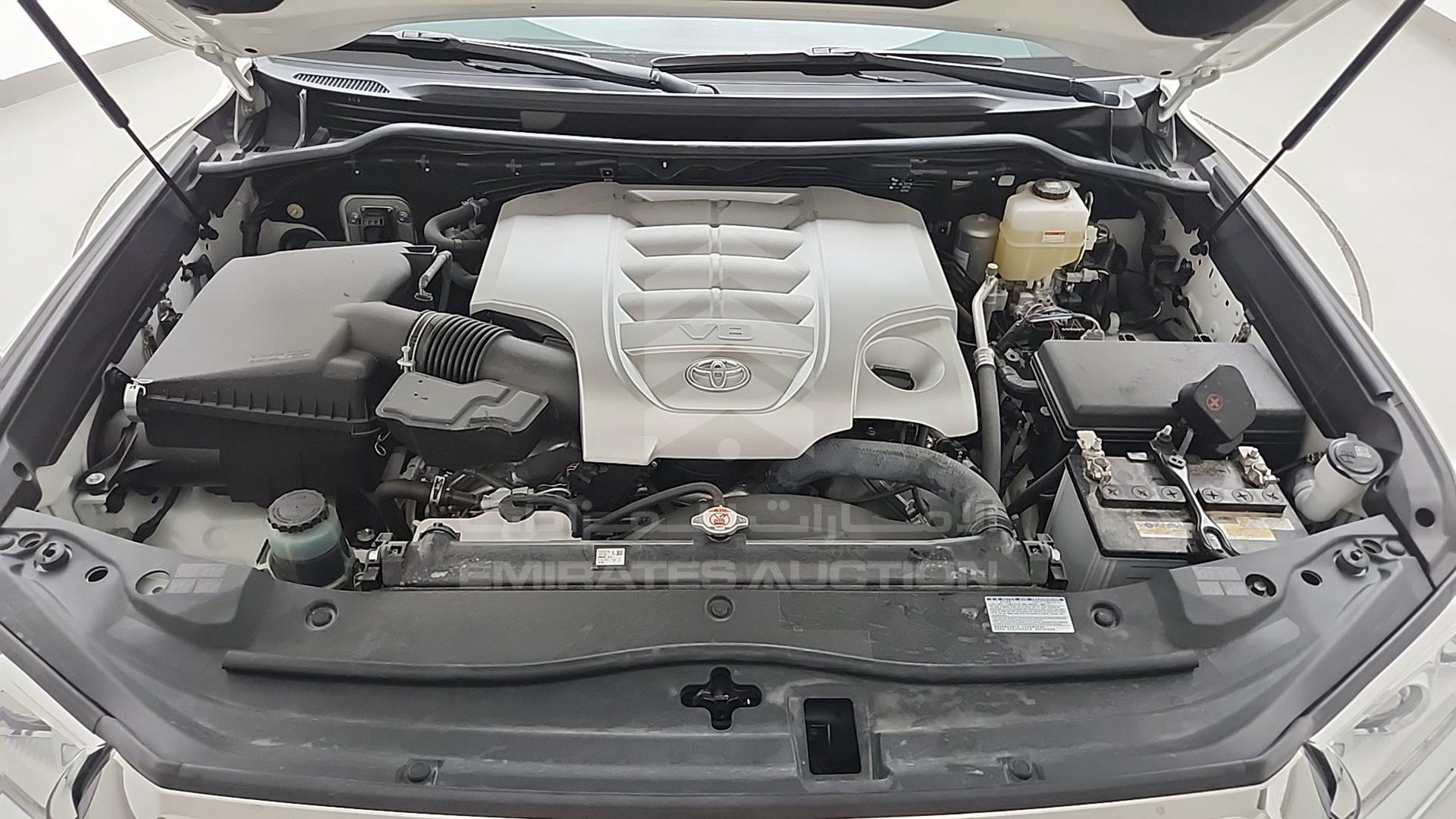 2020 TOYOTA LAND CRUISER VIN: JTMHY05J6L4088532