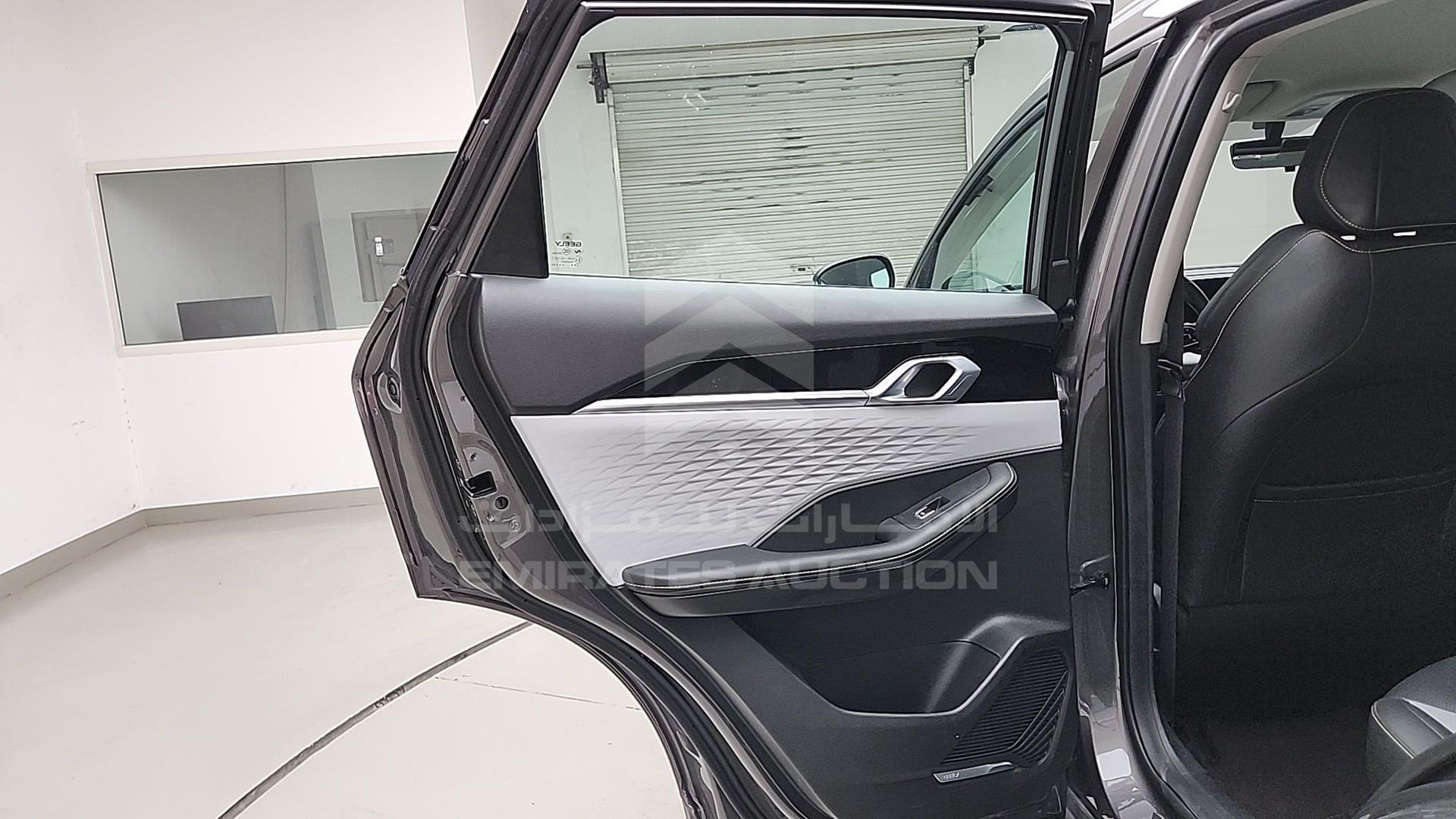 2024 GEELY COOLRAY VIN: LB3762KZXRX506532