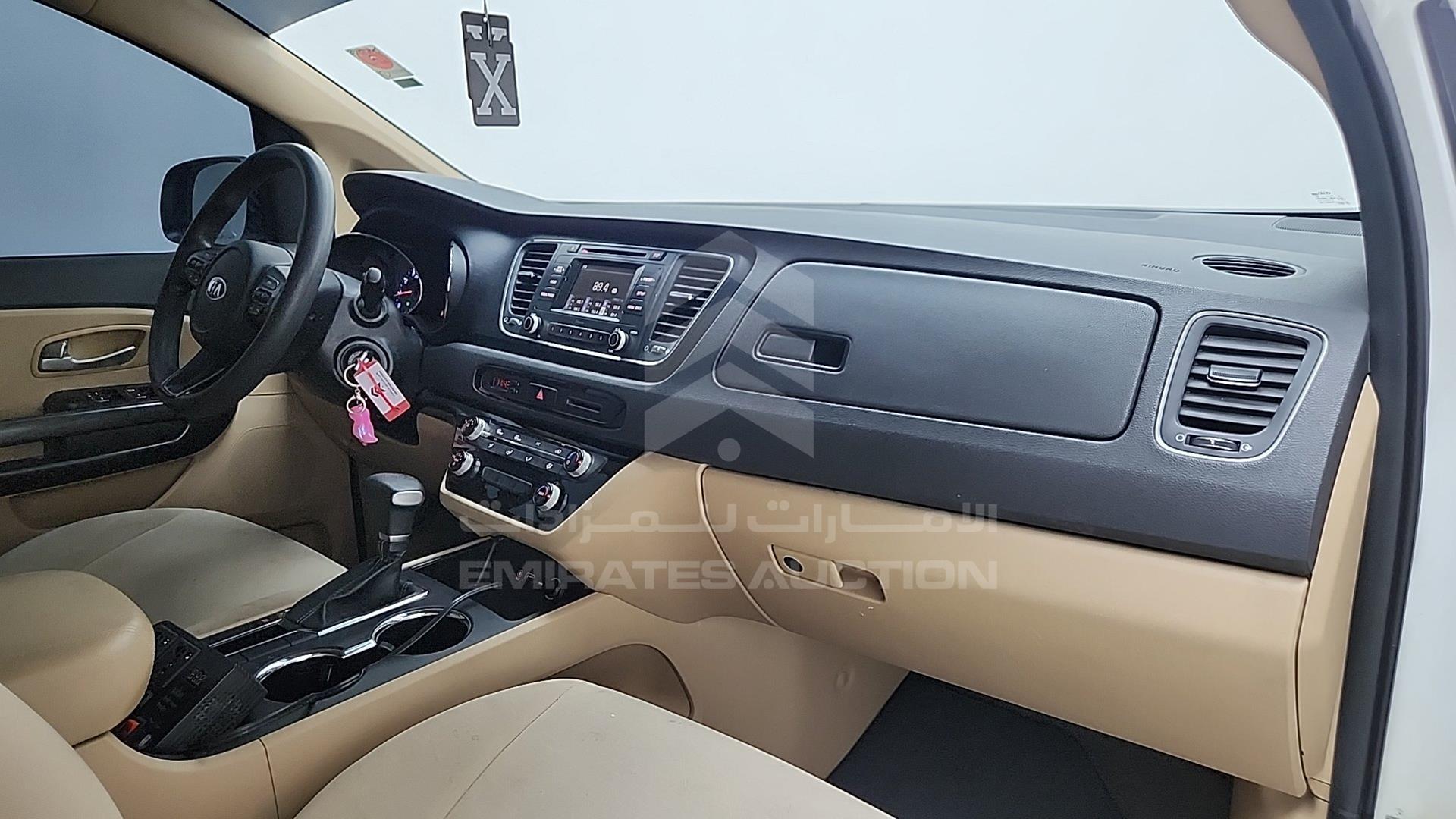 2020 KIA CARNIVAL VIN: KNAMB8123L6623802