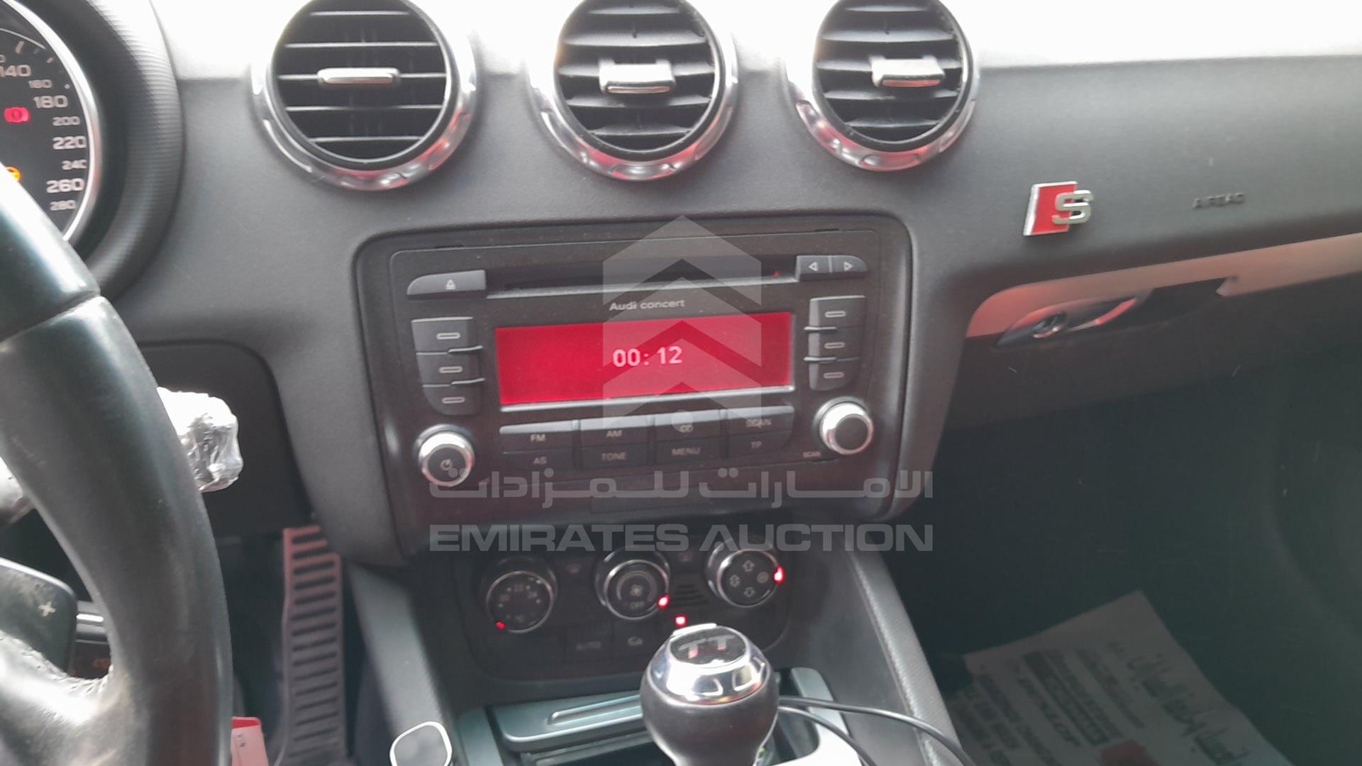 0 AUDI TT VIN: TRUAF28J491023886