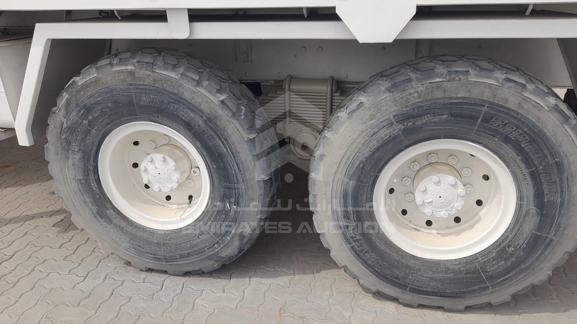 0 NISSAN DIESEL UD VIN: TZA52P-4208