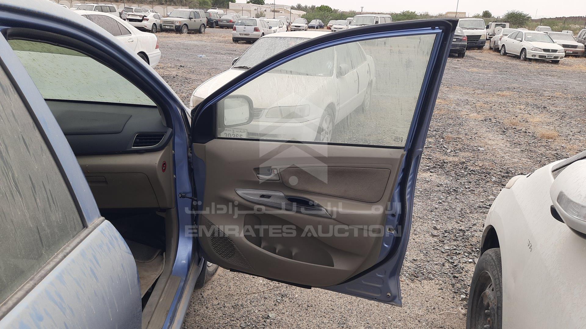2015 TOYOTA AVANZA VIN: MHKMC13F0FK012179